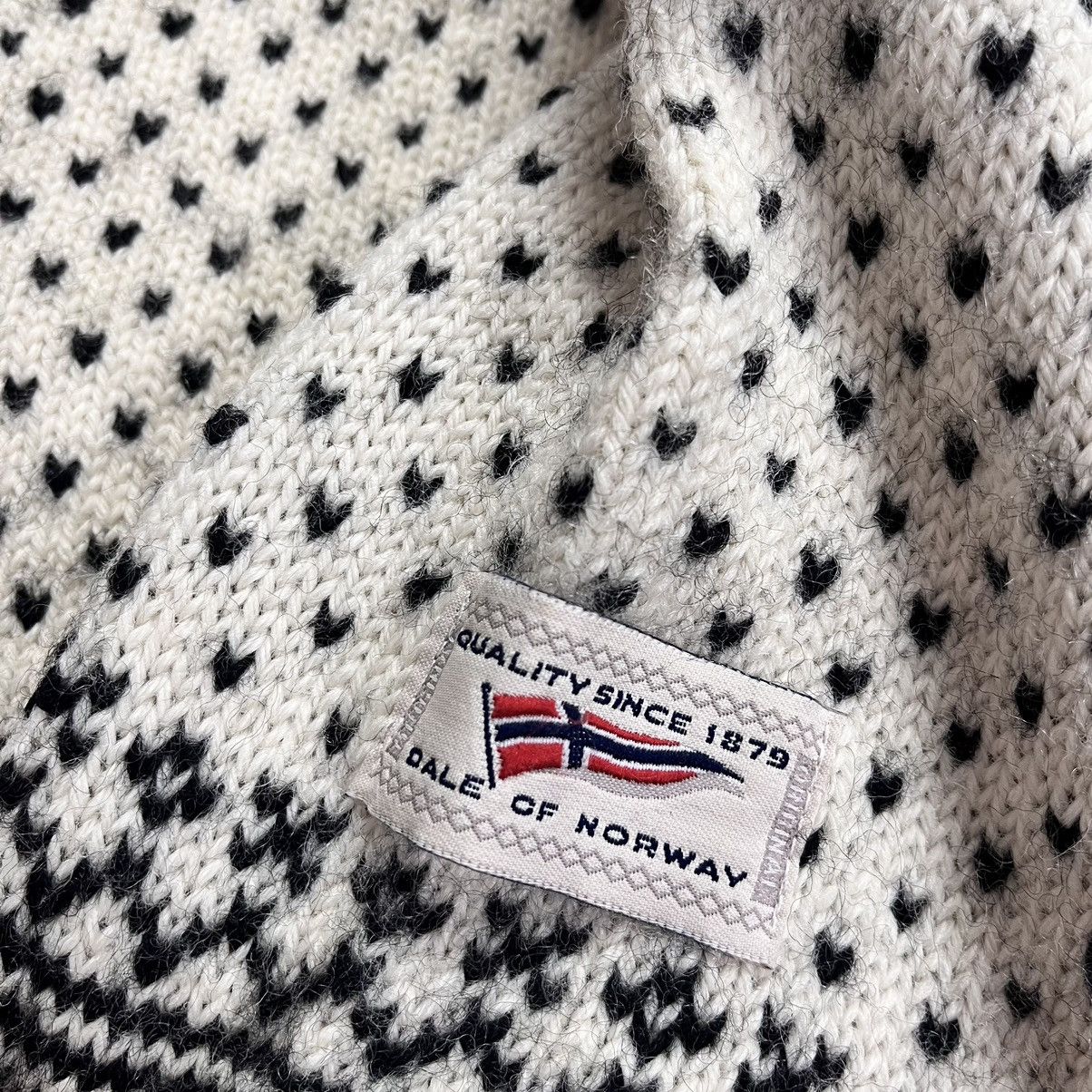 Dale Of Norway × Vintage Vintage Dale Of Norway Sweater Wool Cardigan Y2K Style Size US L / EU 52-54 / 3 - 6 Thumbnail