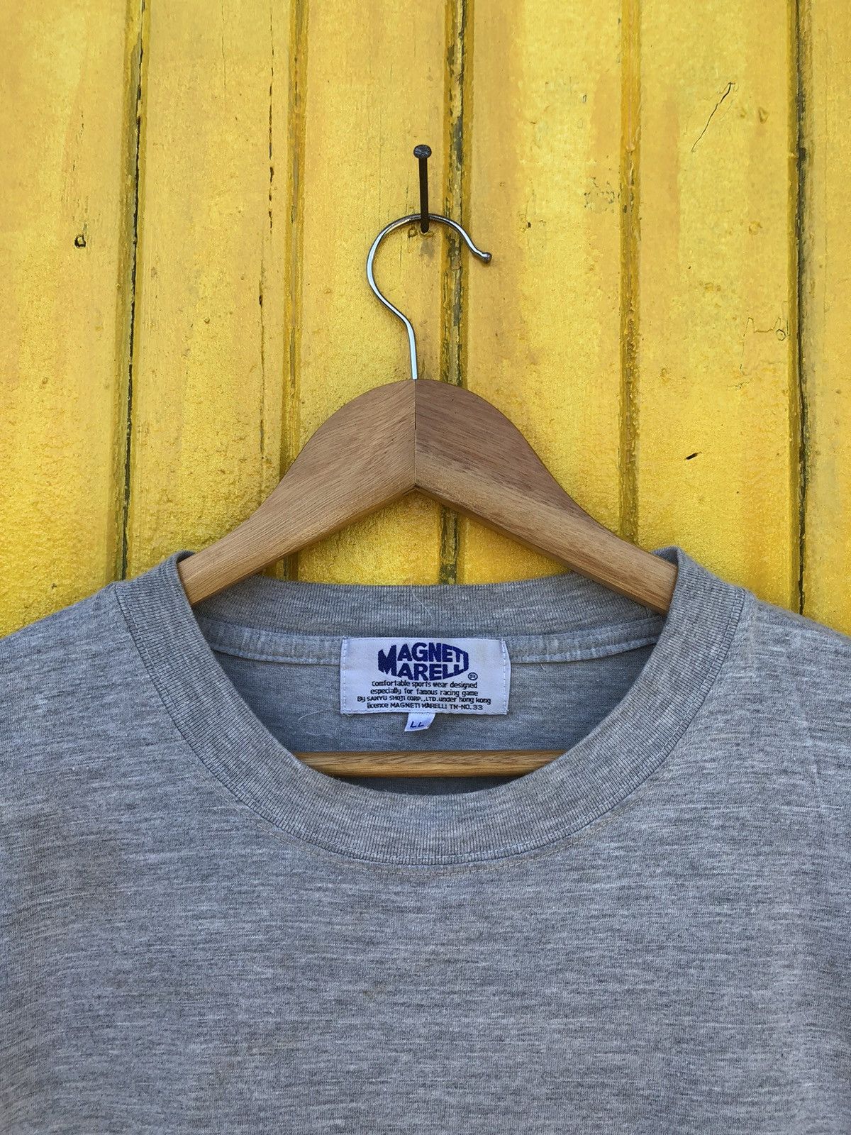 Ferrari × Japanese Brand × Vintage Vintage 90s Magneti Marelli Ferarri Embroidered Logo Tee Size US L / EU 52-54 / 3 - 3 Thumbnail