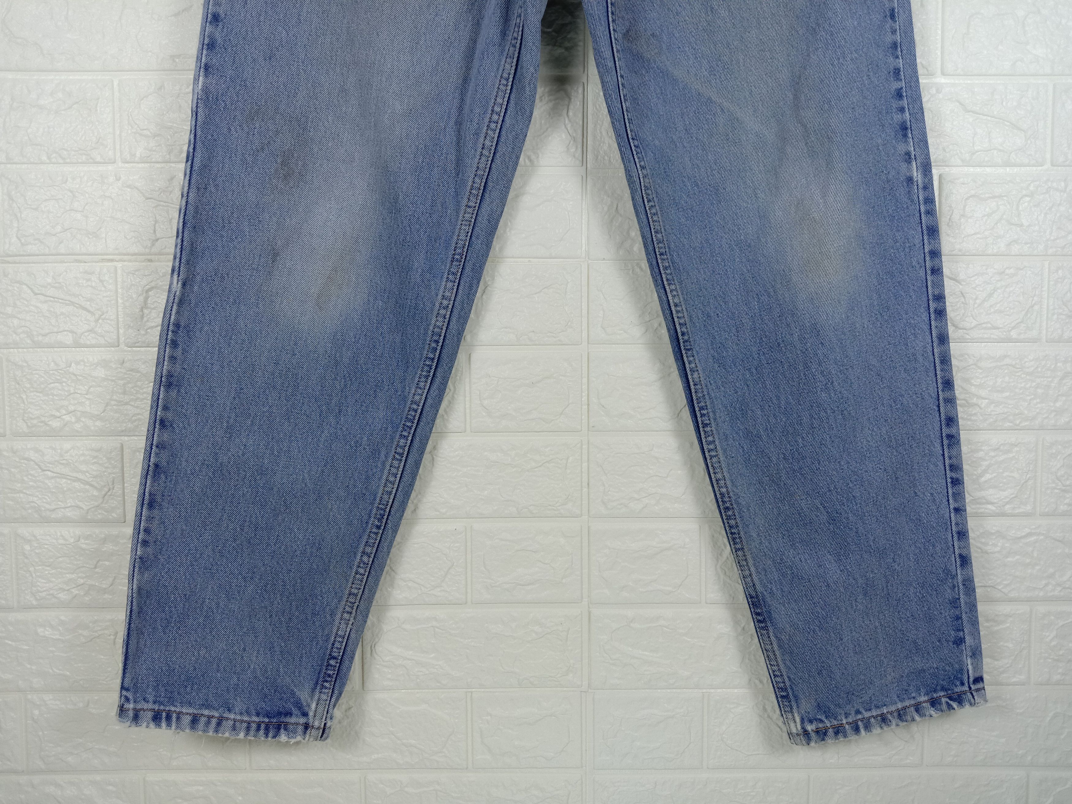 Levi's Vintage Levi's 560 Jeans Loose Fit Tapered Leg Denim Size US 31 - 4 Thumbnail