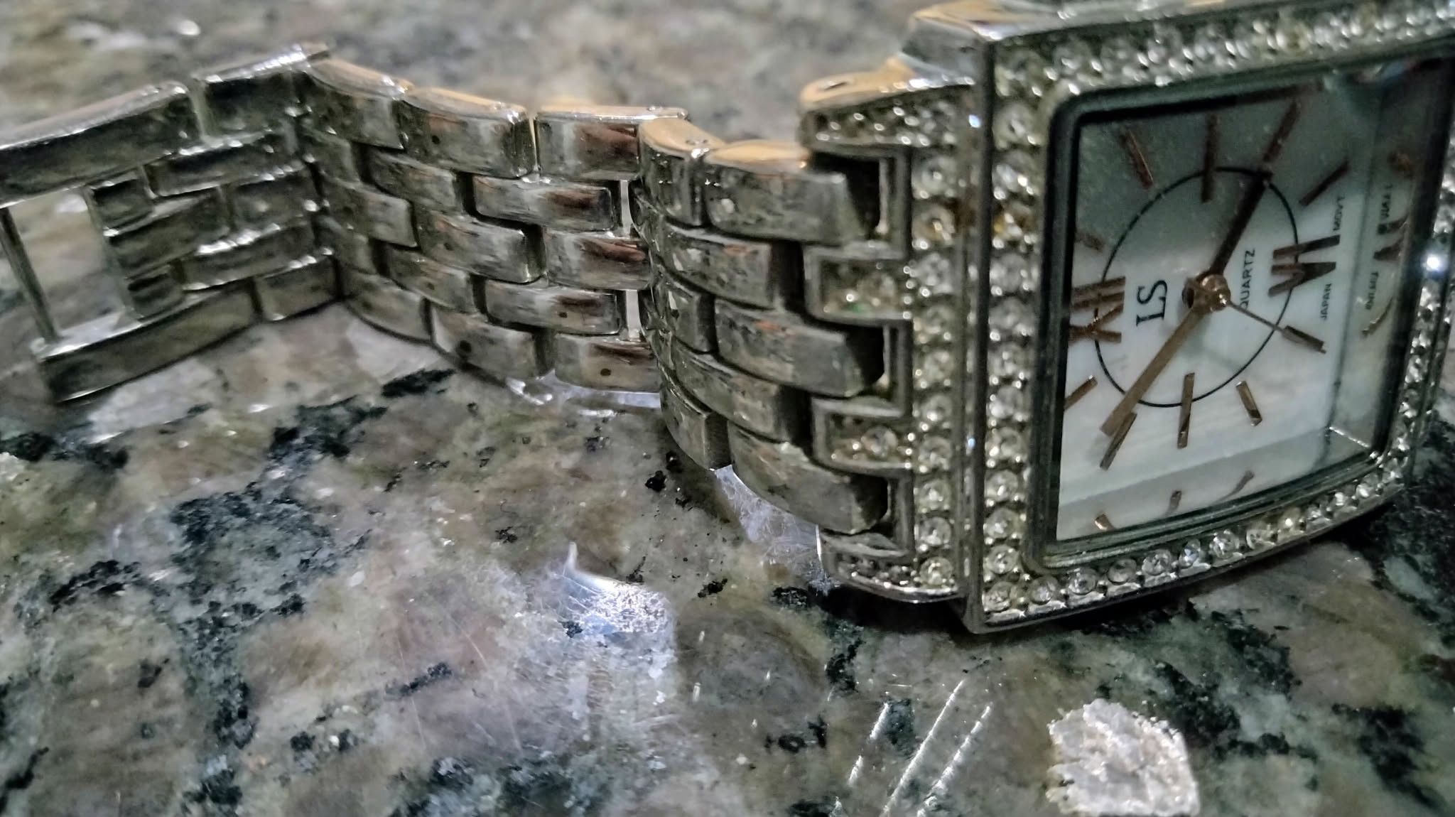 Designer LS Quartz -Wristwatch beautiful vintage luxurious Size ONE SIZE - 2 Thumbnail