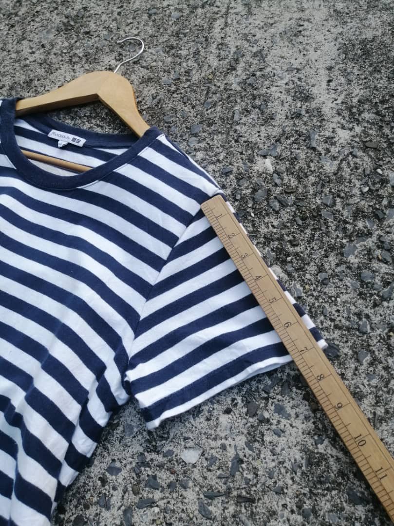 JW Anderson × Uniqlo Uniqlo X J.W.Anderson Nice Design Stripe Tee Size S / US 4 / IT 40 - 4 Thumbnail