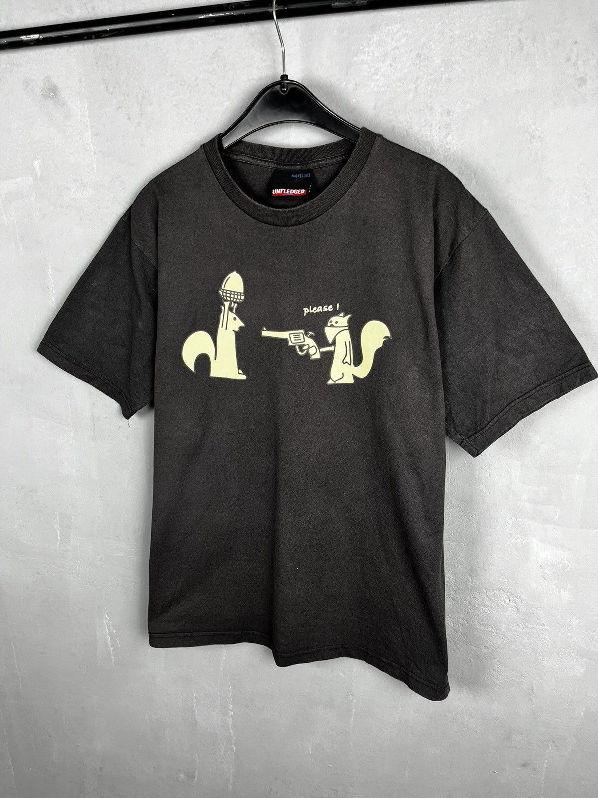 Rap Tees × Vintage Vintage Unfledged Big Logo Rap T-shirt y2k Size US L / EU 52-54 / 3 - 1 Thumbnail