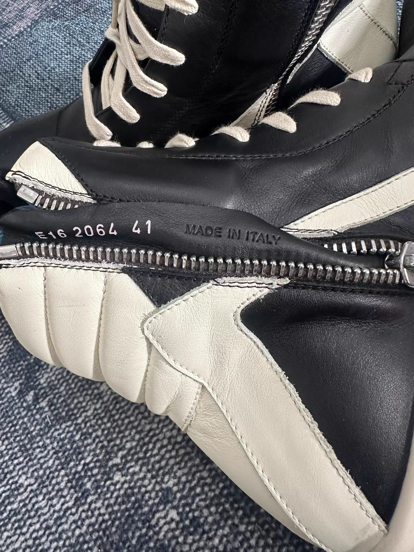 Rick Owens Rick Owens Inverted Triangle 41 (Near Mint, 2-3x Worn) Size US 8 / EU 41 - 7 Thumbnail
