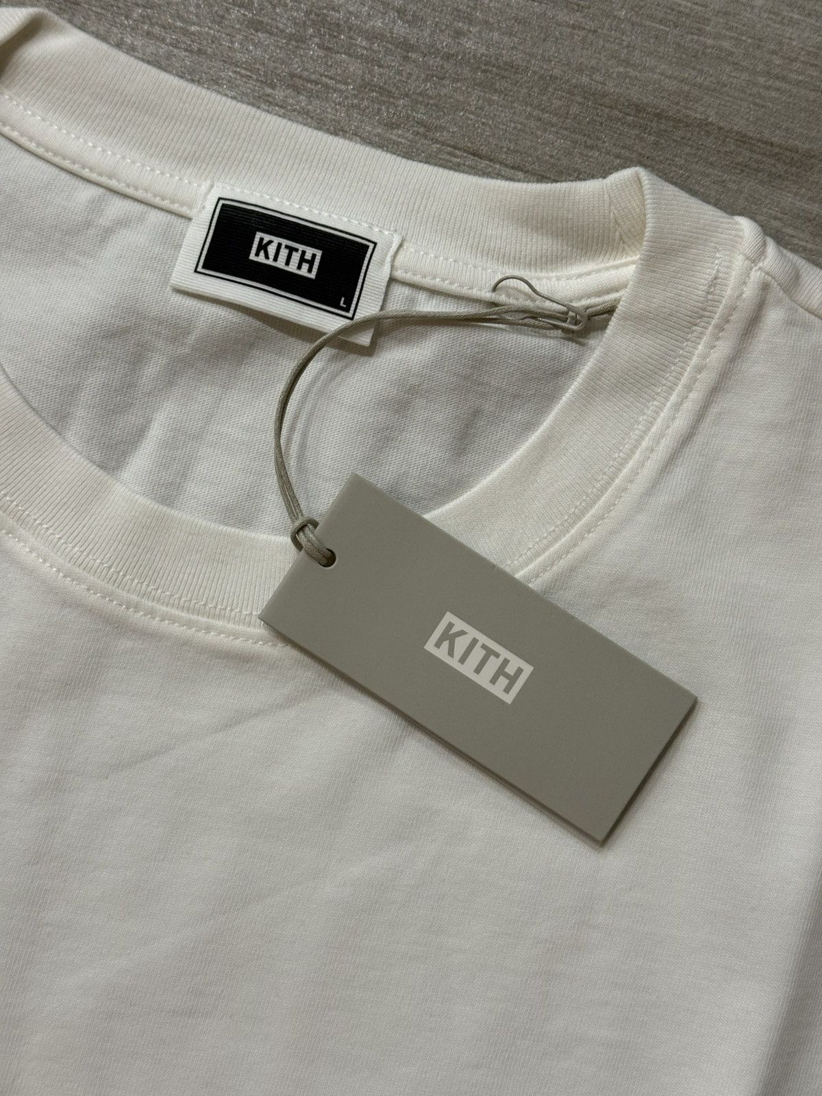Kith Men's KITH LAX Tee Flutter khm033452-133 T-Shirt Sz Large Size US L / EU 52-54 / 3 - 6 Thumbnail