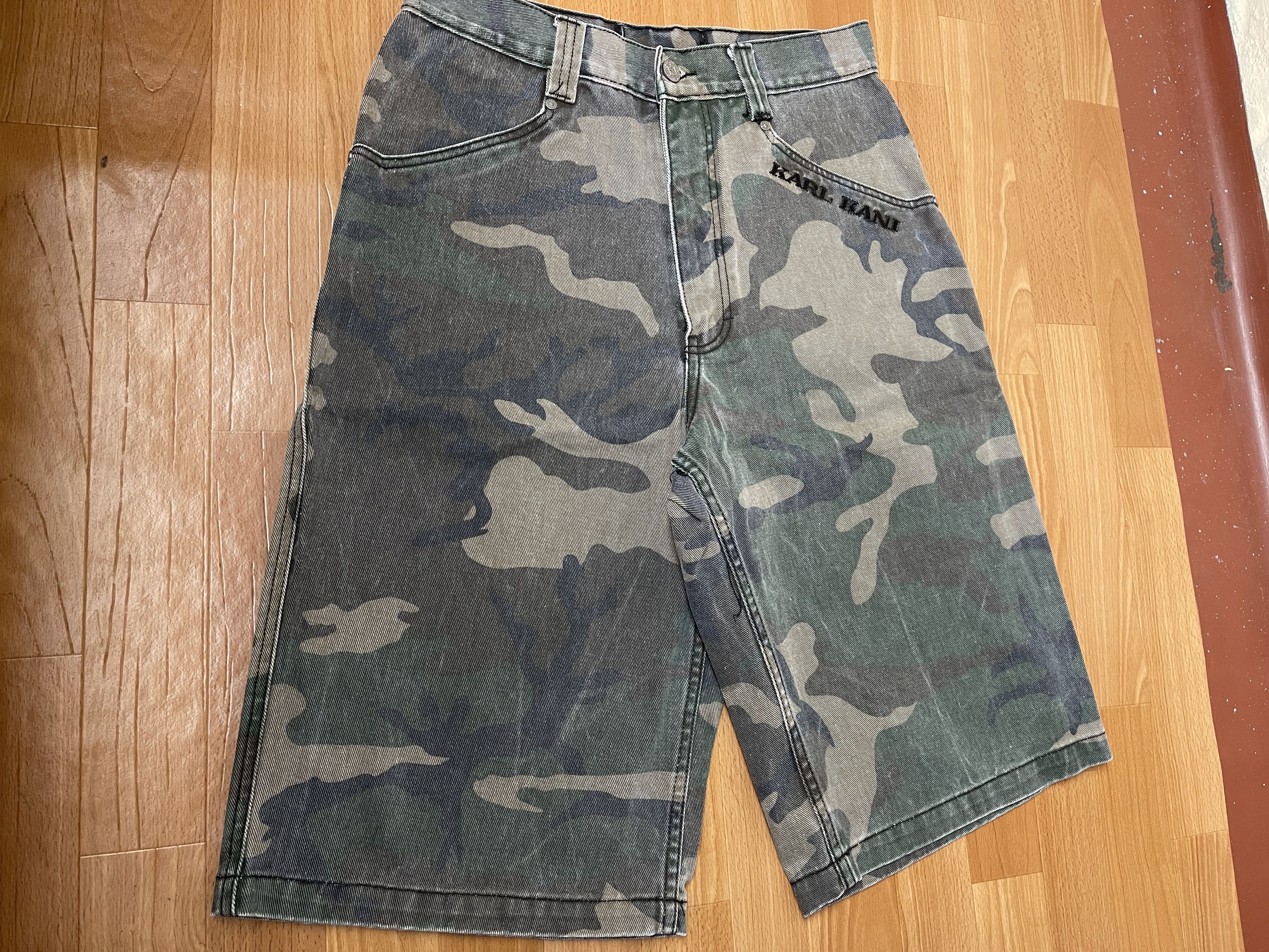 Karl Kani KARL KANI shorts, baggy, vintage Kani jeans 90s hip hop W 30 Size US 30 / EU 46 - 7 Thumbnail