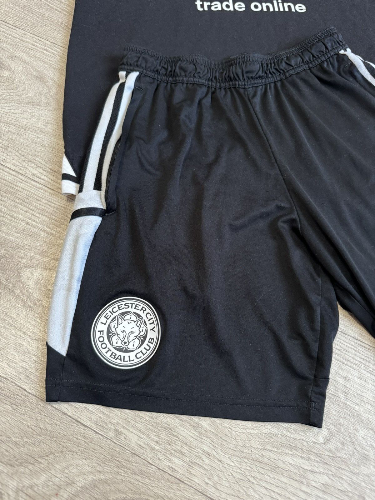 Adidas 🔷Adidas Leicester City Jersey+Short Set🔷 Size US M / EU 48-50 / 2 - 2 Thumbnail