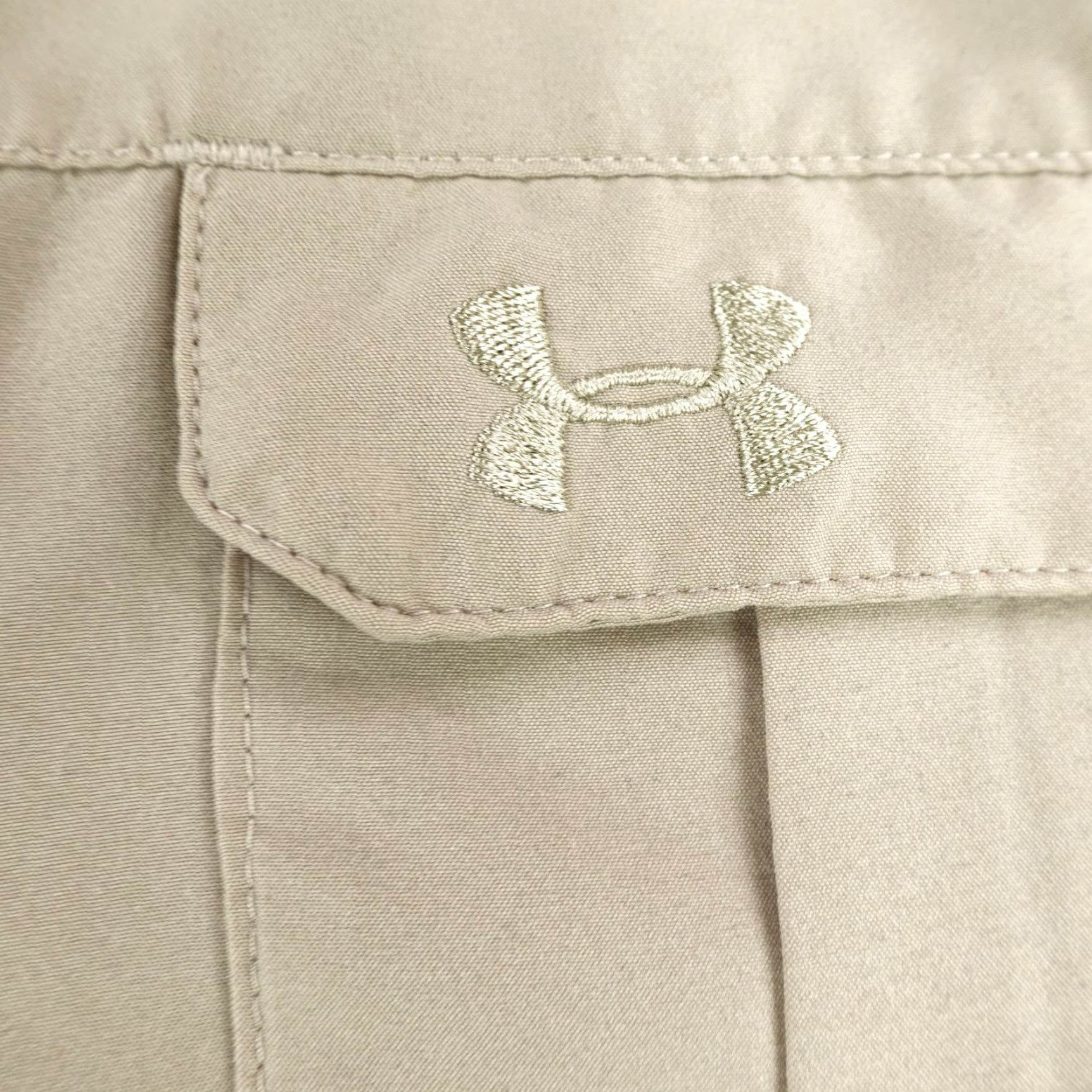 Under Armour Under Armour Shirt Mens Large Khaki Cold Gear Performance Fishing Button Up Size US L / EU 52-54 / 3 - 4 Thumbnail