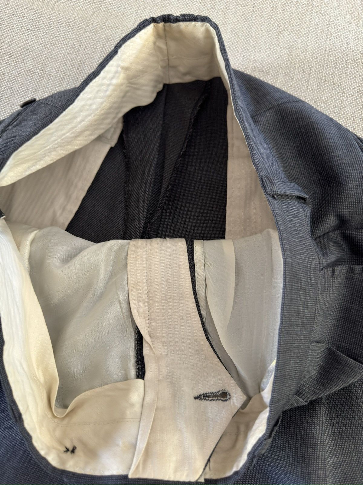 Bergdorf Goodman × Valentino Valentino Made In Italy DB Peak Lapel Wool Suit in Grey 40L Size 40L - 20 Thumbnail