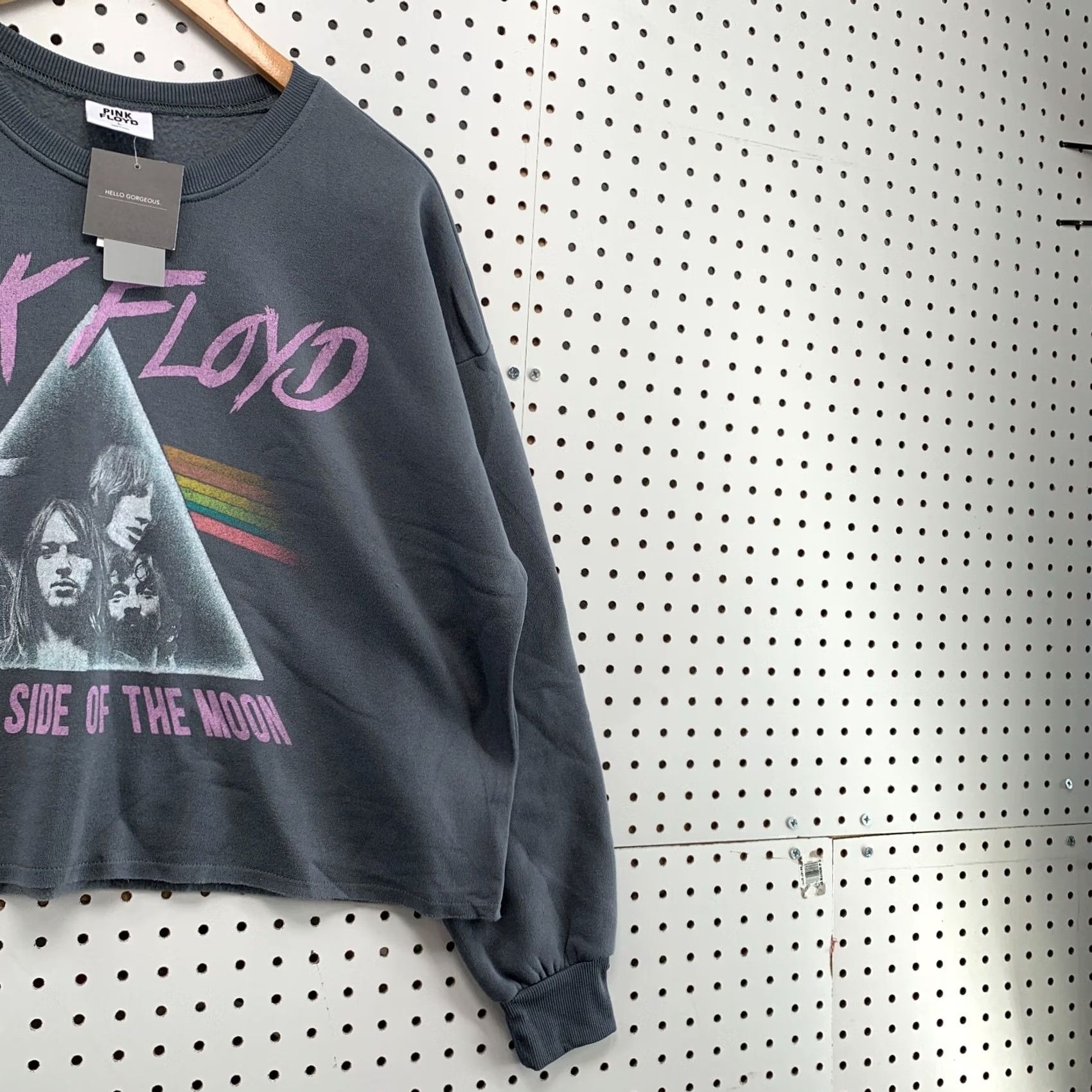 Vintage Pink Floyd Sweatshirt Gray Womens L Crew Neck Pullover NWT 28x22.5 Crewneck Sweatshirt Pullover Dark Gray 90s Concert Merch Womens Size L / US 10 / IT 46 - 4 Thumbnail