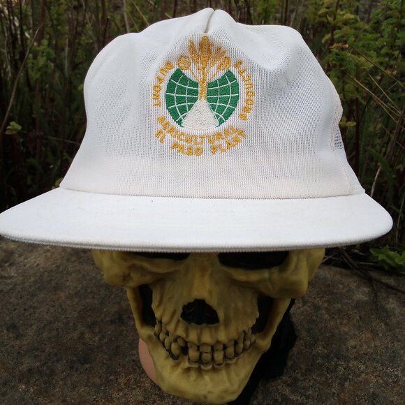 Vintage DS Vintage Dupont Agricultural Products El Paso Trucker Hat Size ONE SIZE - 1 Thumbnail