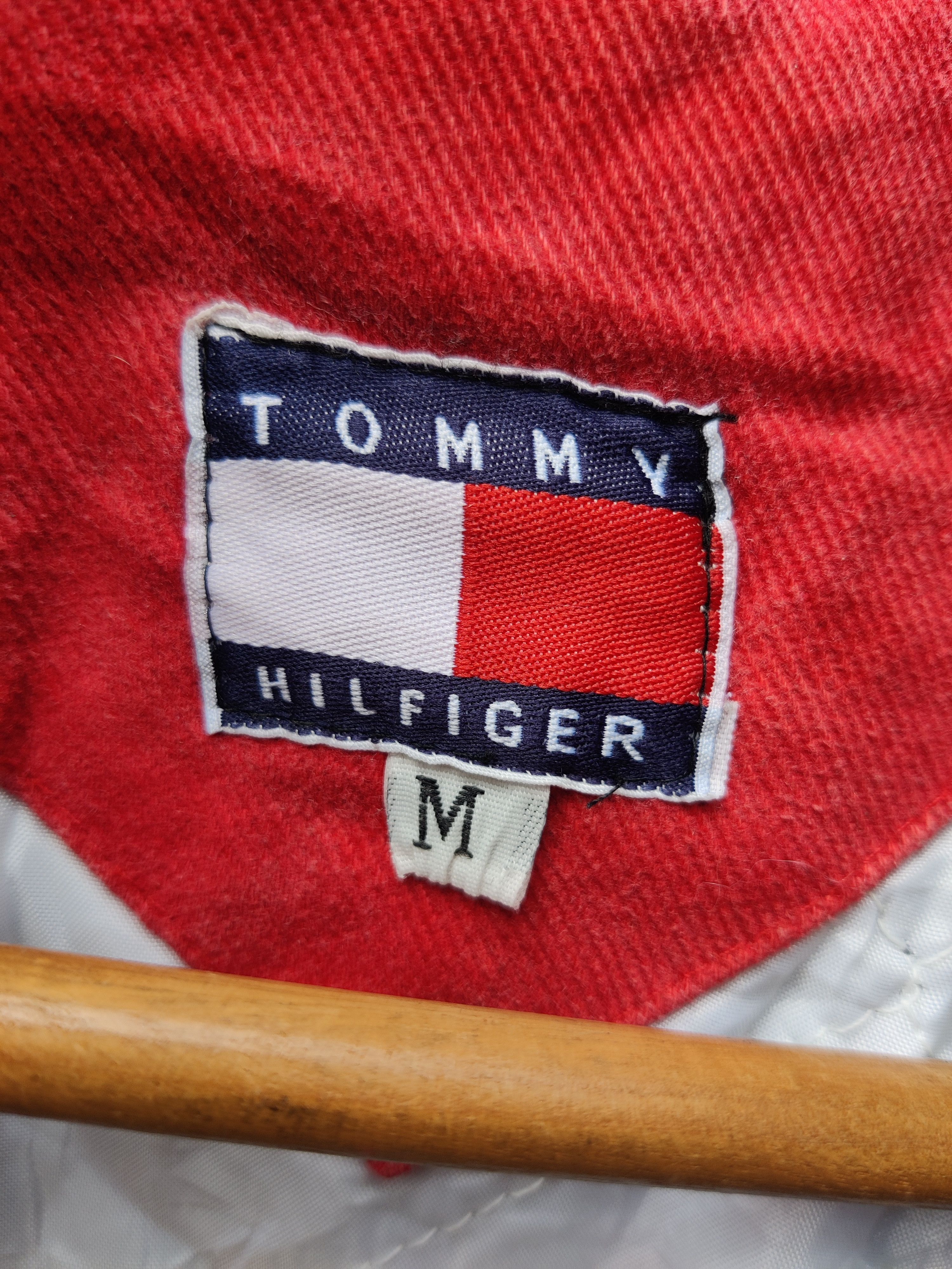 Tommy Hilfiger Vintage Distressed Rare Tommy Hilfiger Spell Out Jacket Size US M / EU 48-50 / 2 - 12 Thumbnail