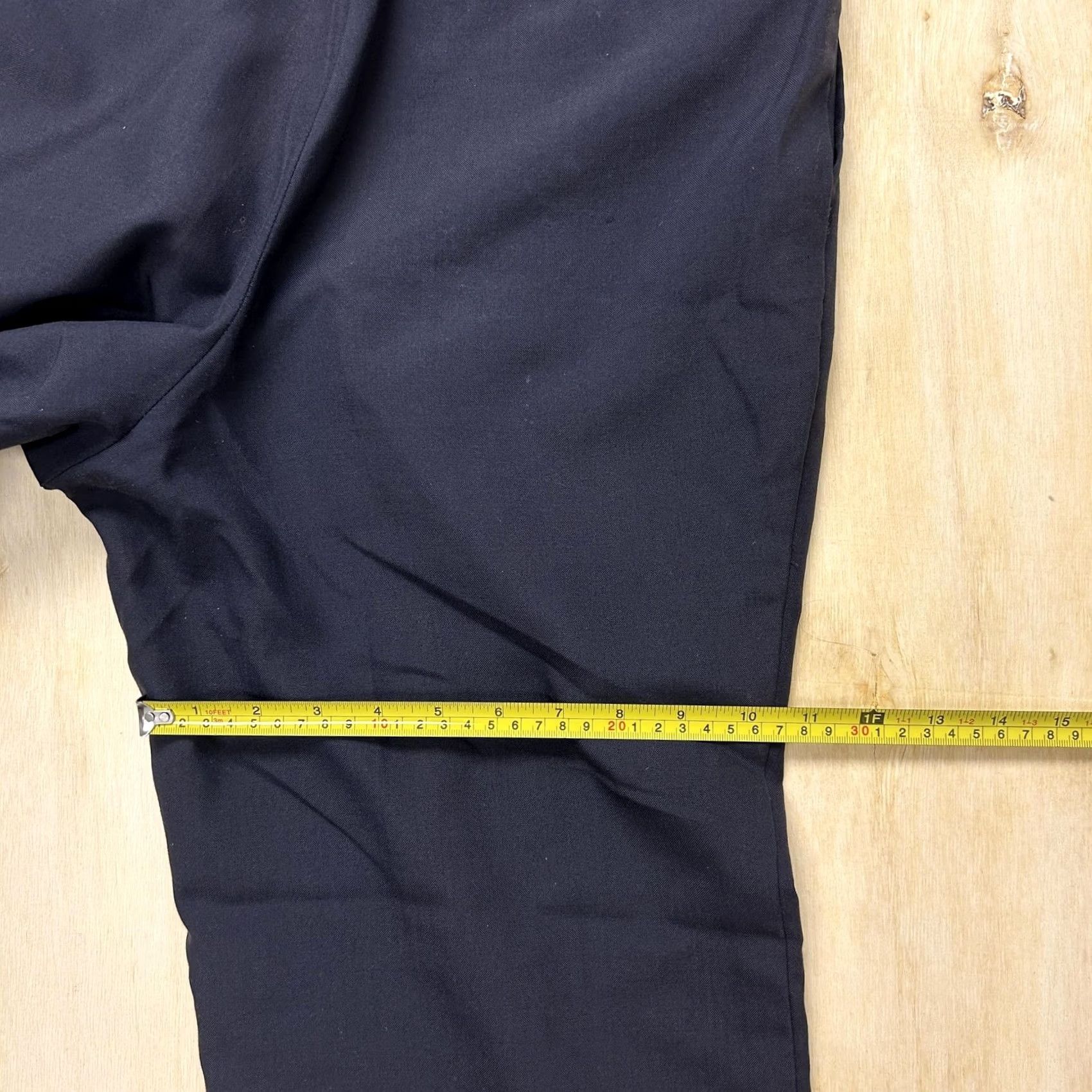 Vintage Black Dress Pants Mens 34x32 Pleated Straight Leg Office Workwear Dress Pants Mens 34x32 Black SlasPockets Front Pleated Front Slit N/A Size US 34 / EU 50 - 7 Thumbnail