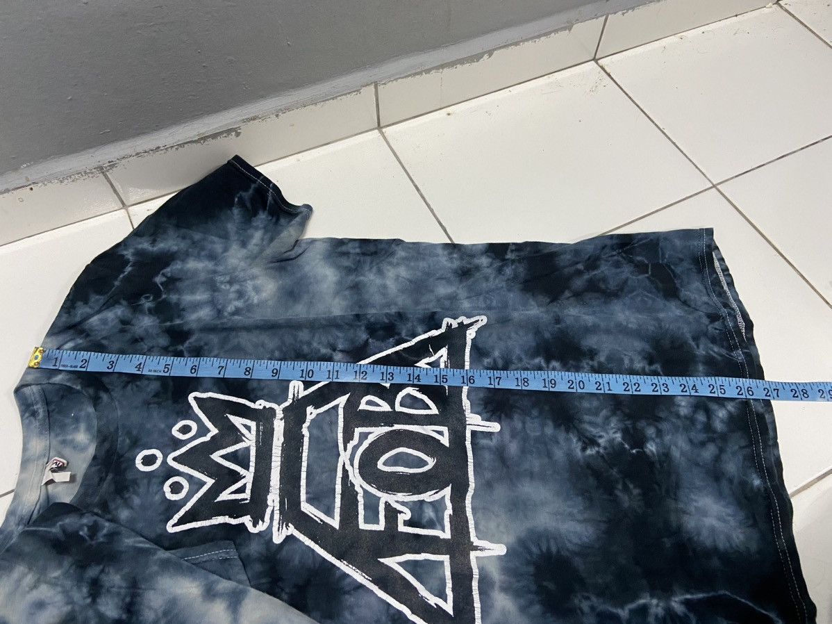 Band Tees FALL OUT BOYS CROWN LOGO TIE DYE TEE SHIRT Size US M / EU 48-50 / 2 - 12 Thumbnail