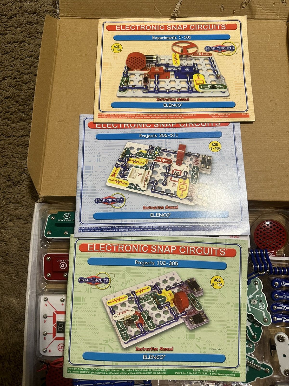 Sony × Vintage Elenco Snap Circuits Pro SC-500 Over 500 Electronic Kit Size US L / EU 52-54 / 3 - 7 Thumbnail