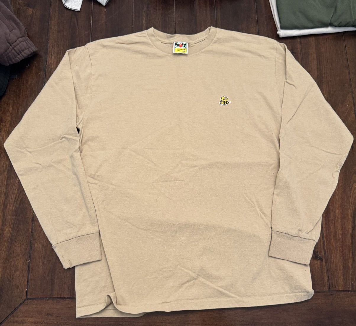 Bape BAPE Bee one point l/s tee- size xxl Size US XXL / EU 58 / 5 - 2 Thumbnail