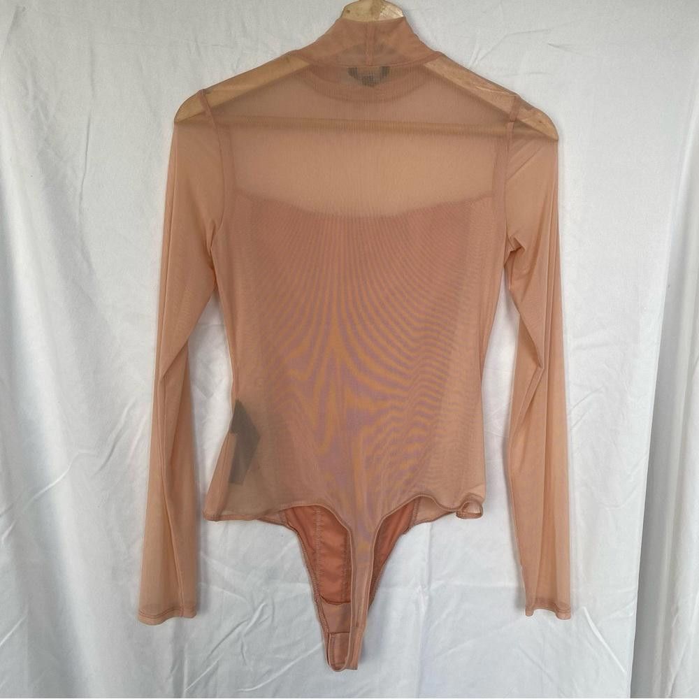 Designer GUESS Satin Mesh Mock Neck Long Sleeve Bodysuit Peach Size M / US 6-8 / IT 42-44 - 2 Thumbnail