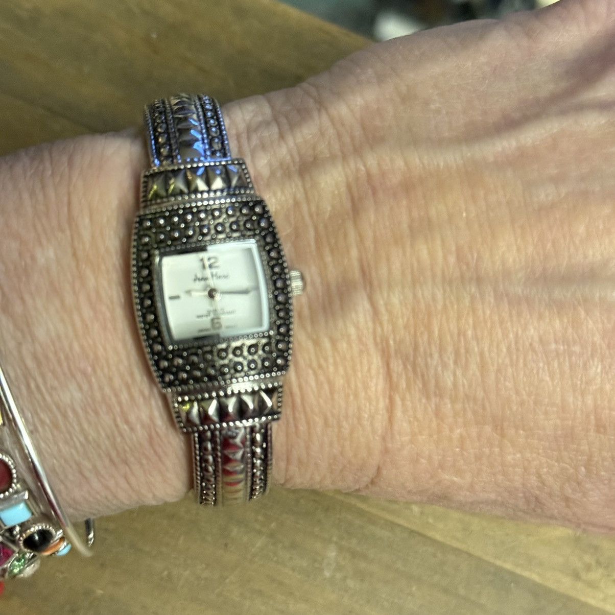 Other Jean Marc silver tone hinged cuff bangle watch Size ONE SIZE - 4 Thumbnail