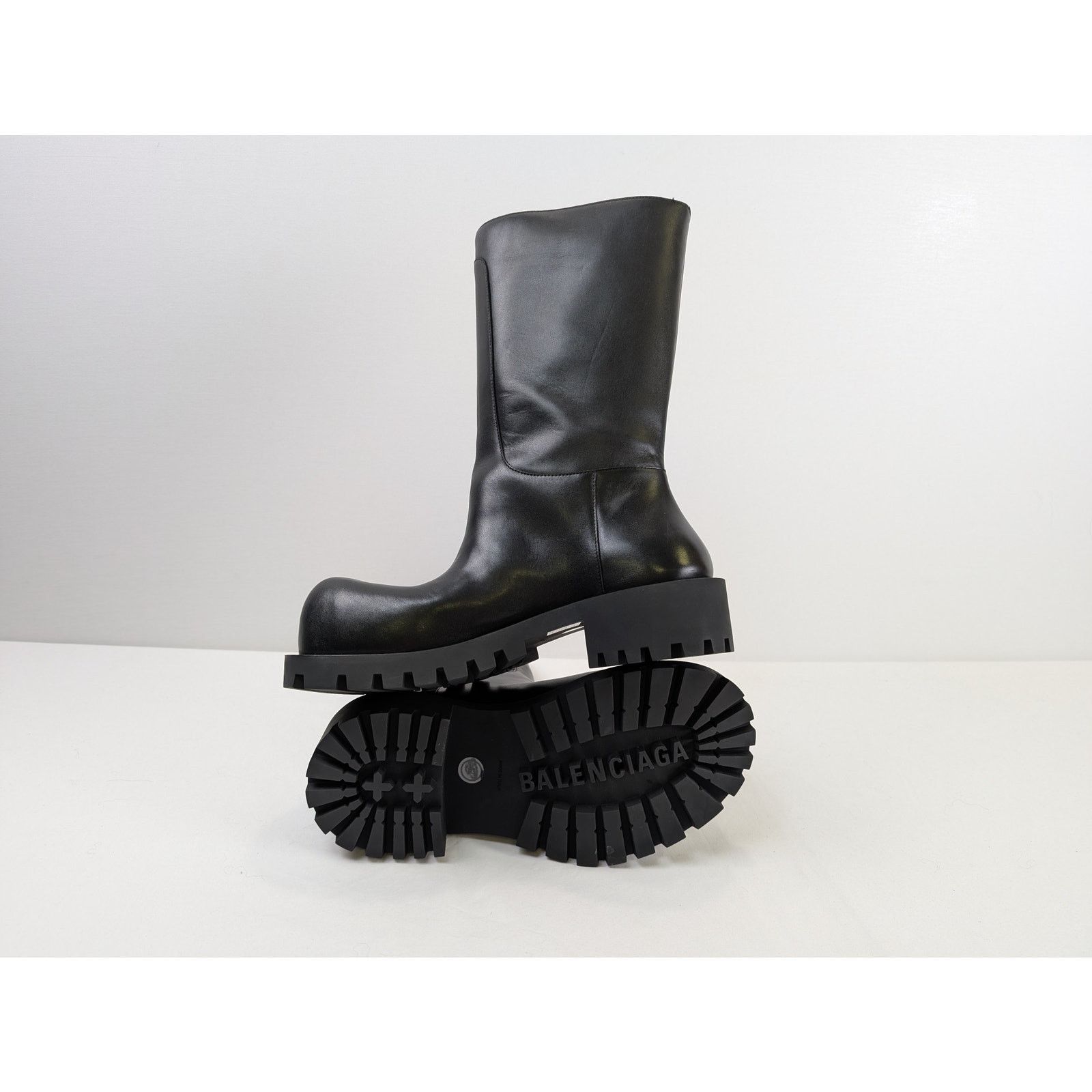 Balenciaga o1rshd1 New Matt CalfSkin Hummer Bootie Boots in Black Size US 11 / EU 44 - 7 Thumbnail