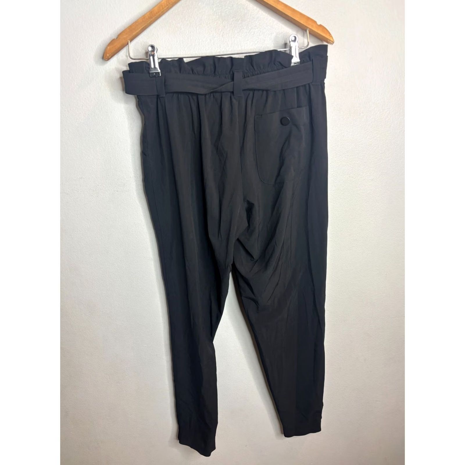 Athleta Athleta Black Skyline Stretch Pant Womens Regular 28in Inseam Tapered Dress Pants City Preppy Casual Stretch 8/10 Size 27" / US 4 / IT 40 - 4 Thumbnail