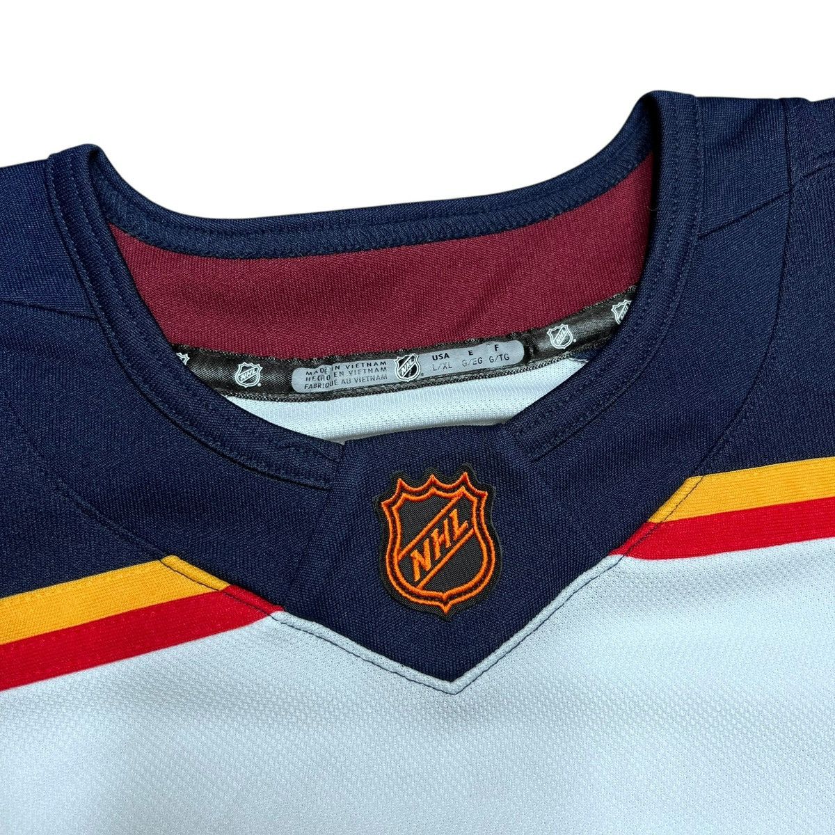 NHL Colorado Avalanche Nathan MacKinnon 2.0 Reverse Retro Jerse Size US L / EU 52-54 / 3 - 3 Thumbnail