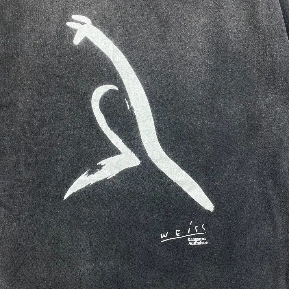 Vintage Vintage 90's WEISS ART Australia Graphic Faded Tee Shirt Size US M / EU 48-50 / 2 - 2 Thumbnail