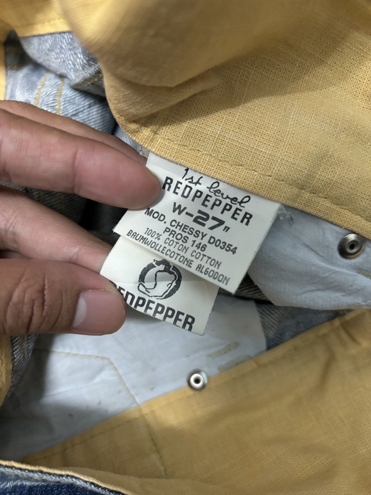 Japanese Brand Y2K Red Pepper Wide Flare Denim Jeans Size 30" / US 8 / IT 44 - 7 Thumbnail