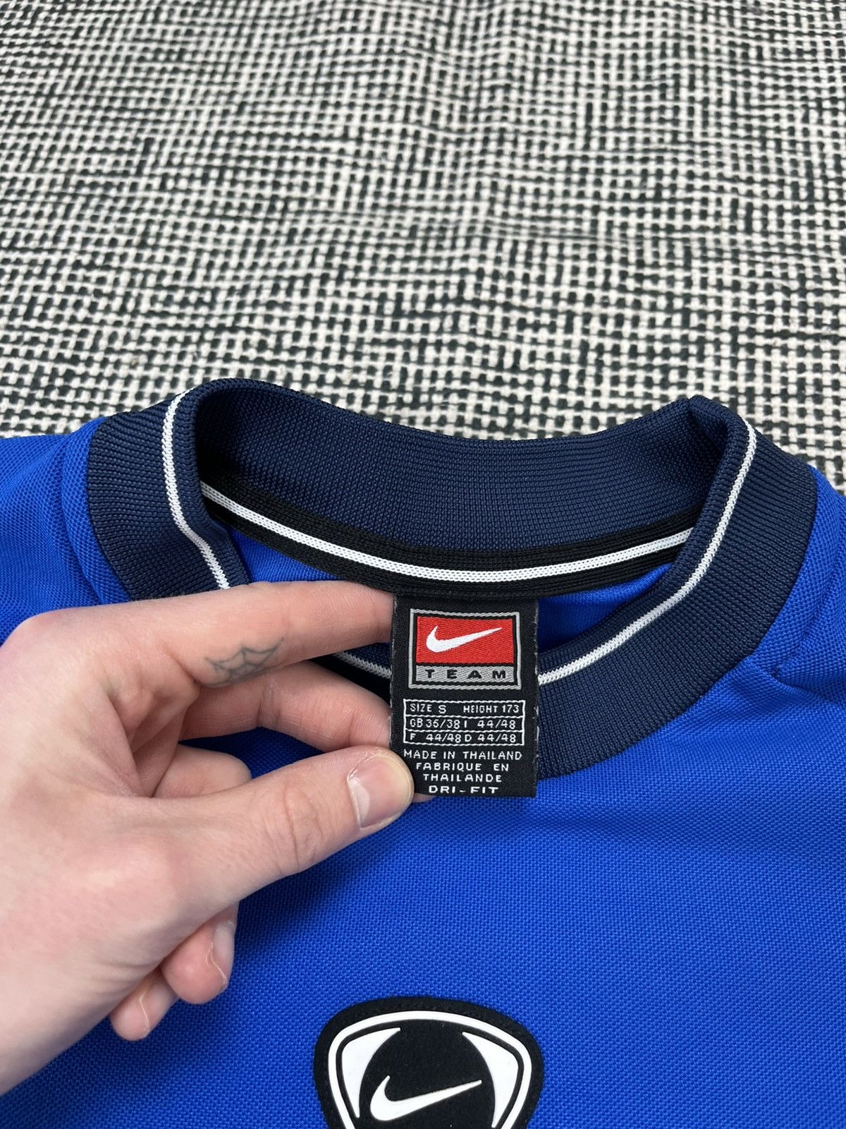 Nike × Vintage 90s Nike center swoosh vintage soccer jersey blokecore Size US S / EU 44-46 / 1 - 3 Thumbnail