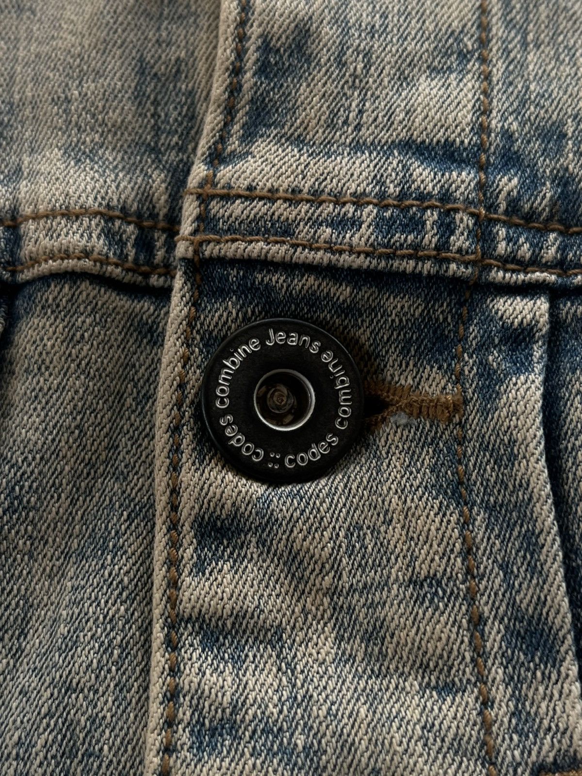Isamu Katayama Backlash 2000’s CODES COMBINE JAPANESE DISTRESSED JEANS DENIM JACKET Size US L / EU 52-54 / 3 - 7 Thumbnail