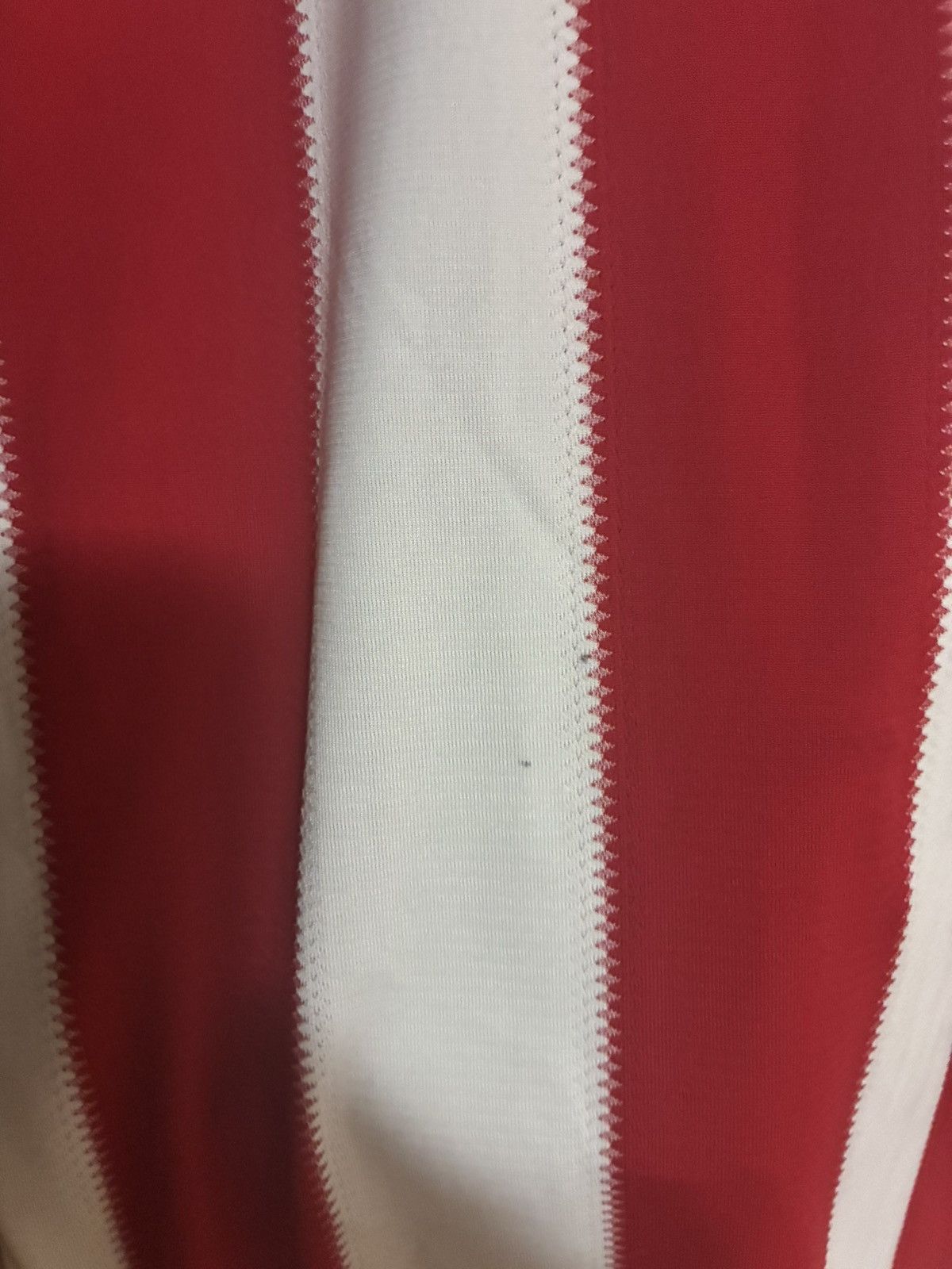 Umbro Sunderland AFC 2010-12 Home Jersey – Multi-Signed – Umbro Size US L / EU 52-54 / 3 - 12 Thumbnail