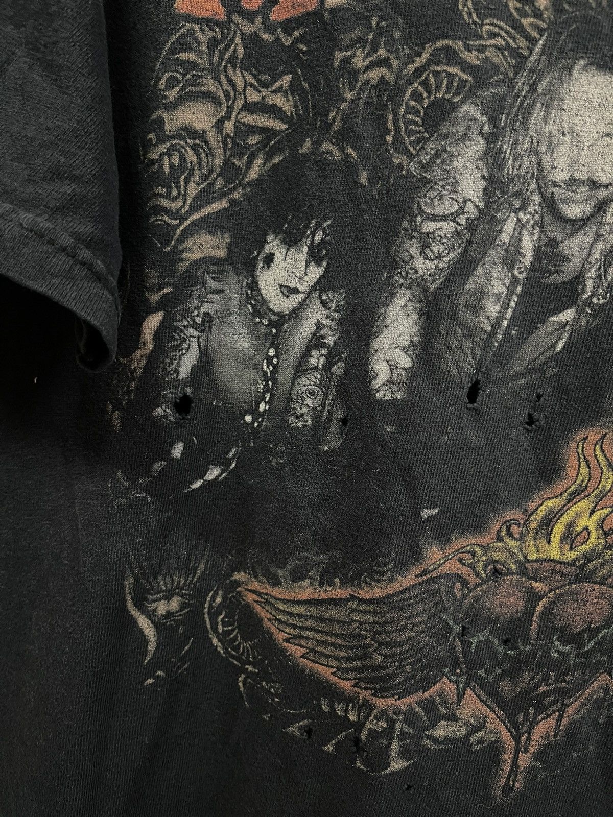 Band Tees Vintage Y2K Mötley Cruë Tour Tees🔥🔥🔥 Size US L / EU 52-54 / 3 - 4 Thumbnail