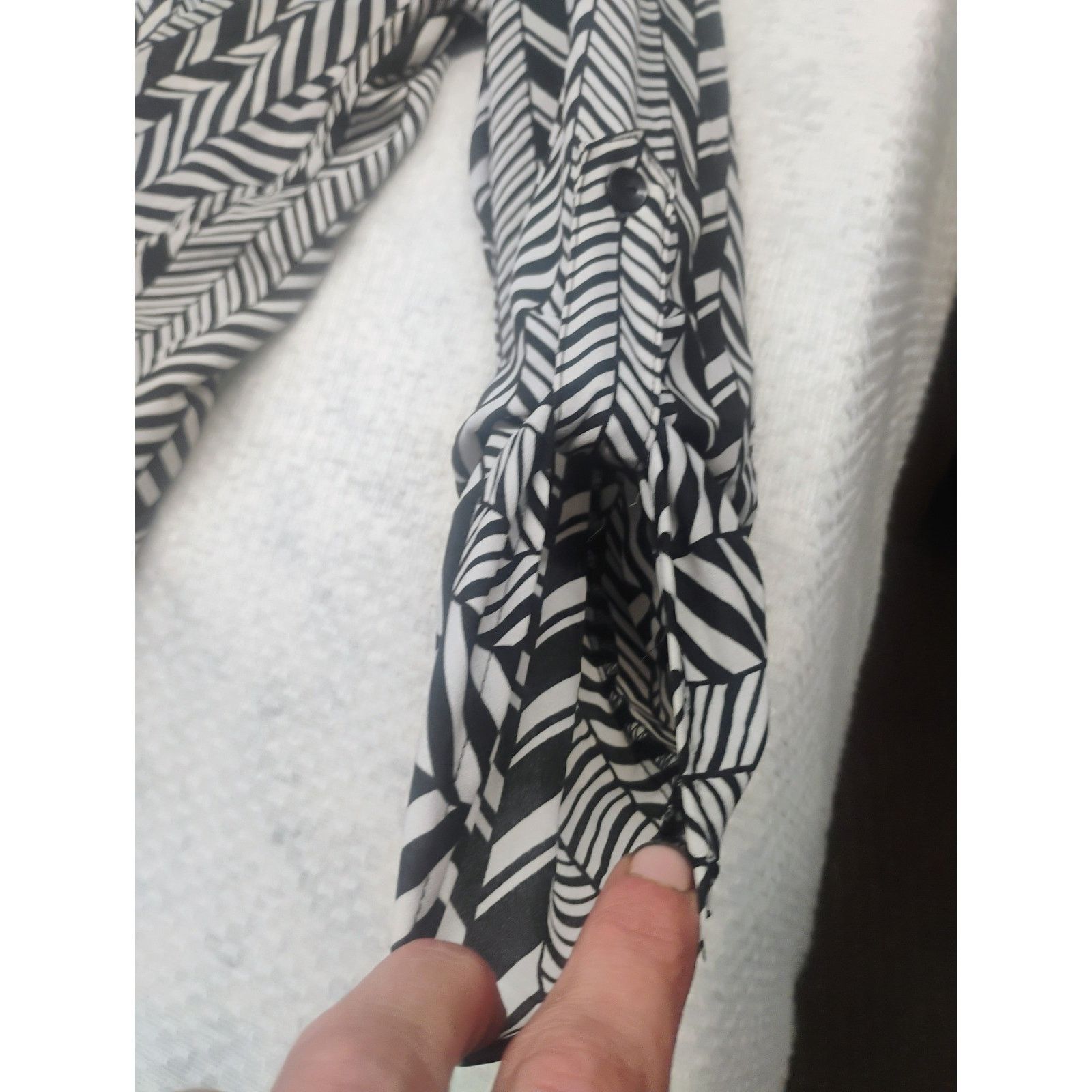 Other Zac & Rachel Womens XL Blouse Black White Geometric Herring Size XL / US 12-14 / IT 48-50 - 7 Thumbnail
