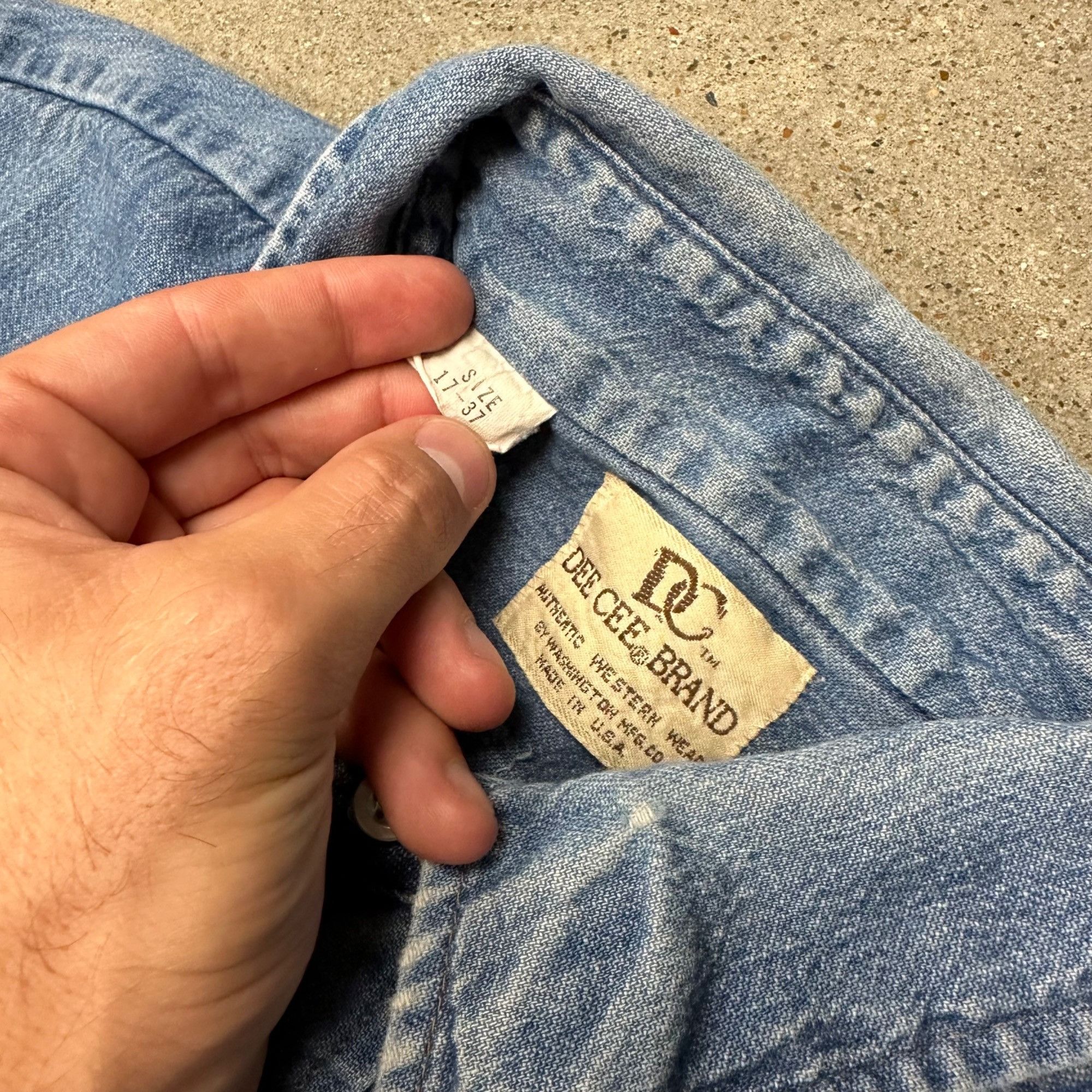 Vintage Vintage Dee Cee Denim Sawtooth Pocket Pearlsnap Western Shir Size US XXL / EU 58 / 5 - 4 Thumbnail
