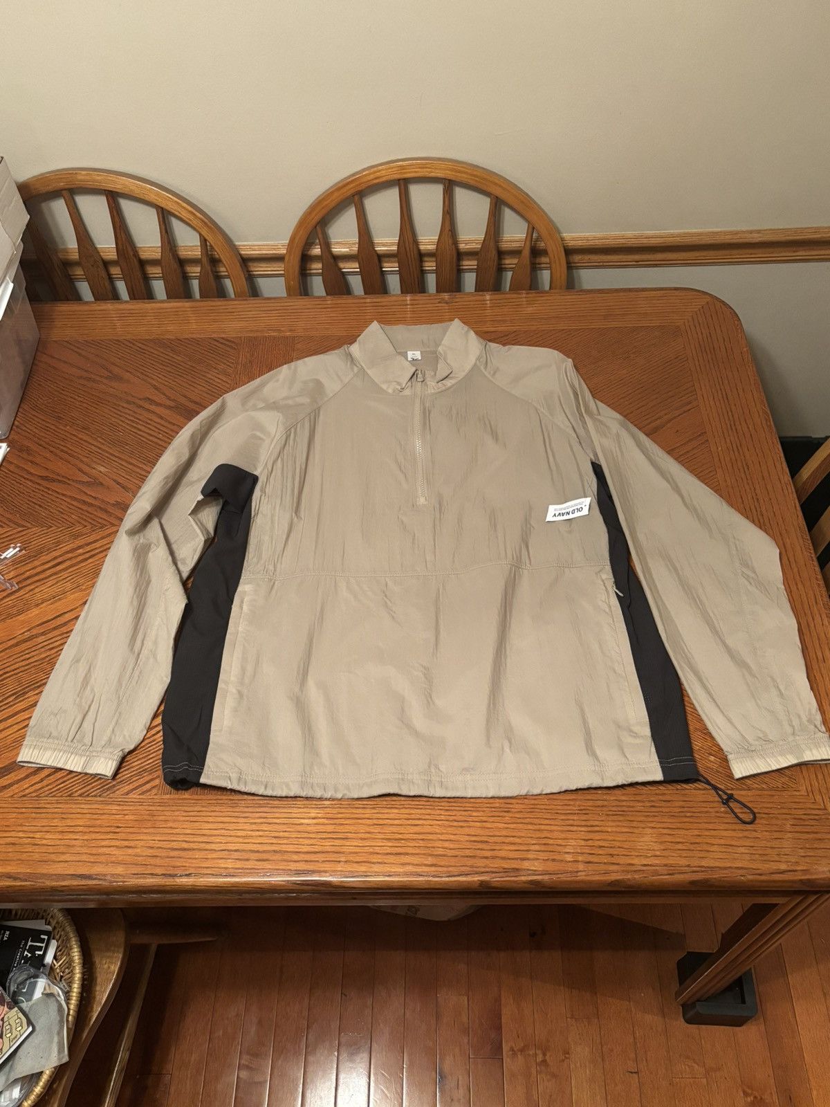 Old Navy Old Navy Men's Lightweight Quarter Zip Windbreaker Beige XL Size US XL / EU 56 / 4 - 1 Thumbnail
