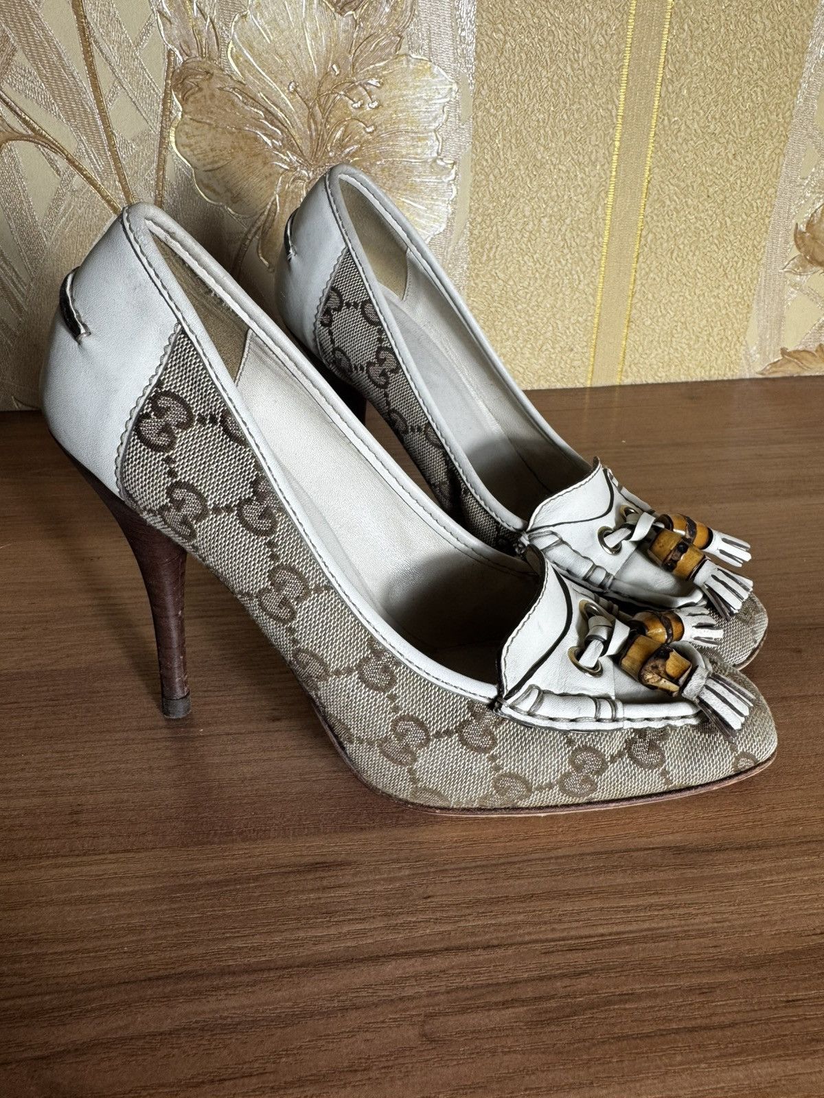 Gucci vintage 90s gucci heels bamboo collection Size US 7 / IT 37 - 2 Thumbnail