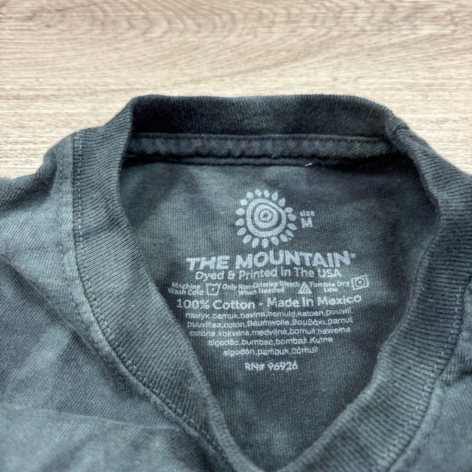 The Mountain The Mountain Octopus Aquarium of the Pacific Shirt Men's M Size US M / EU 48-50 / 2 - 4 Thumbnail
