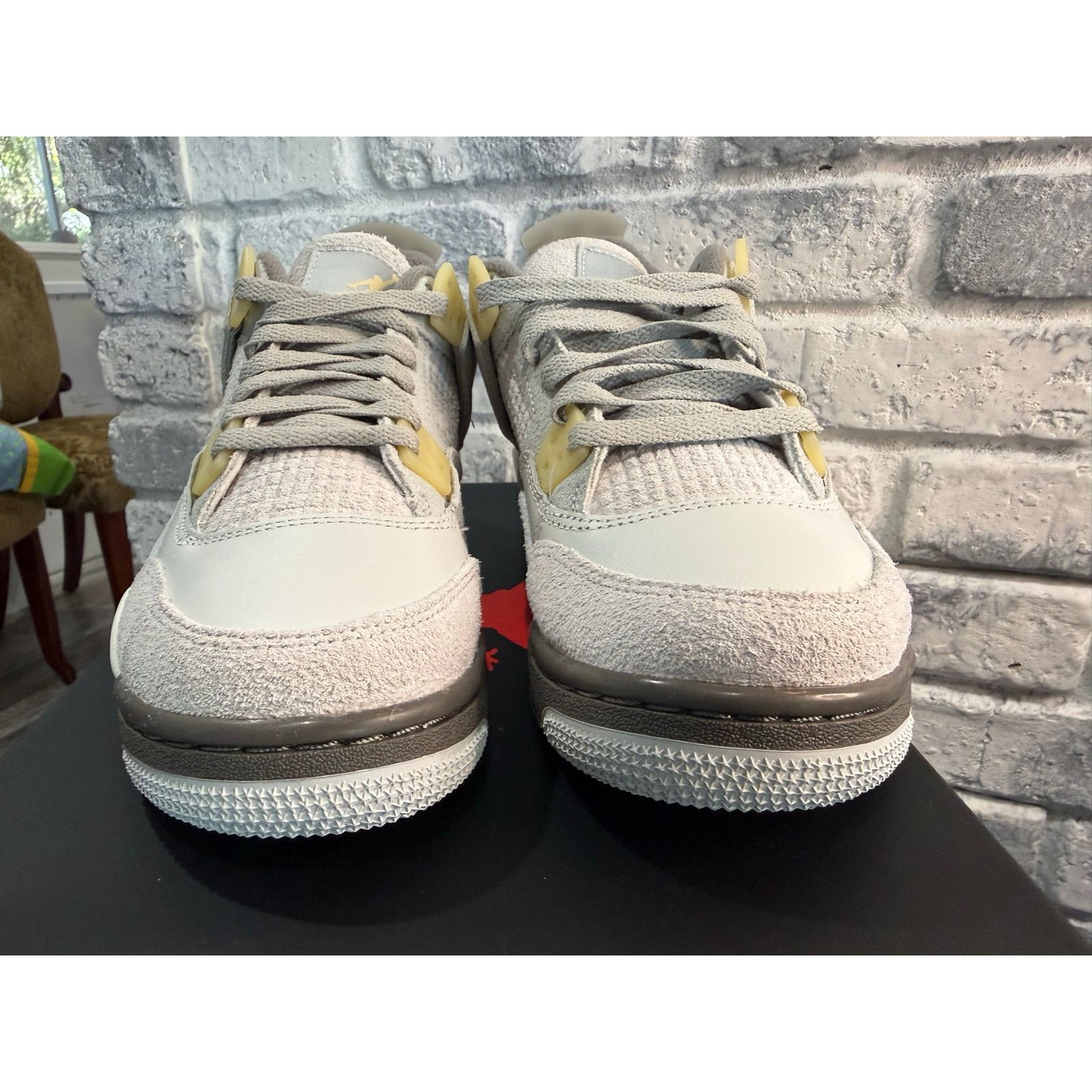 Jordan Brand Jordan 4 Retro Craft Photon Dust Size 4.5 Size US 5 / EU 37 - 3 Thumbnail
