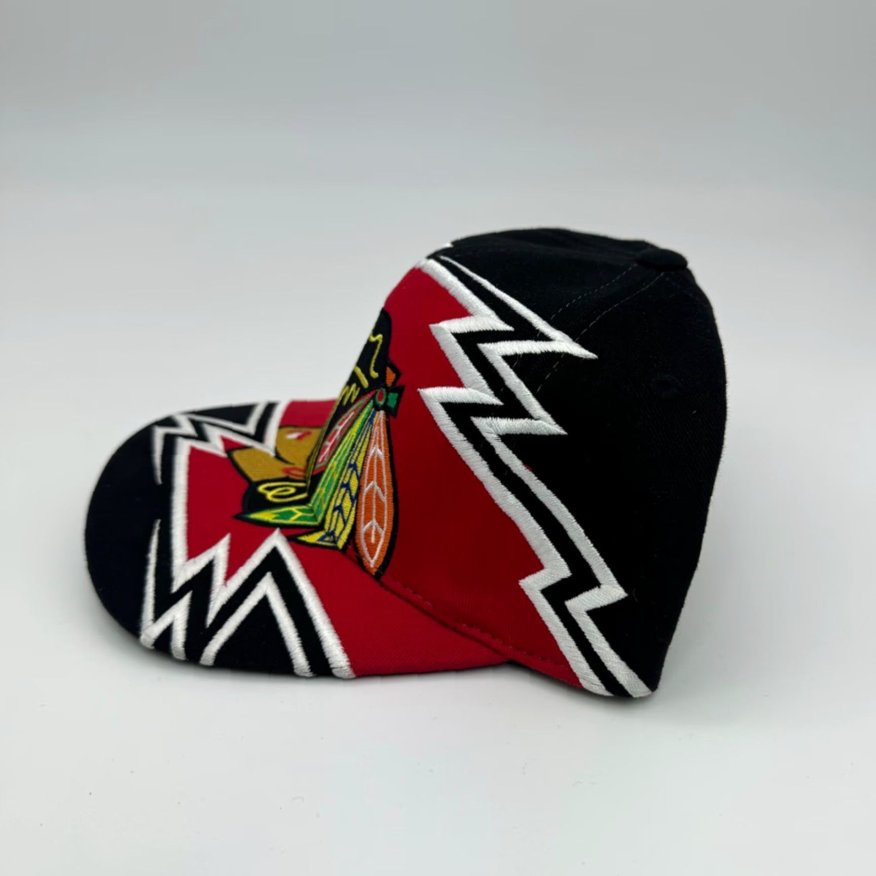 American Needle VINTAGE American Needle Chicago Blackhawks Snapback Hat Adjustable Black 90s NHL Retro Size ONE SIZE - 2 Thumbnail