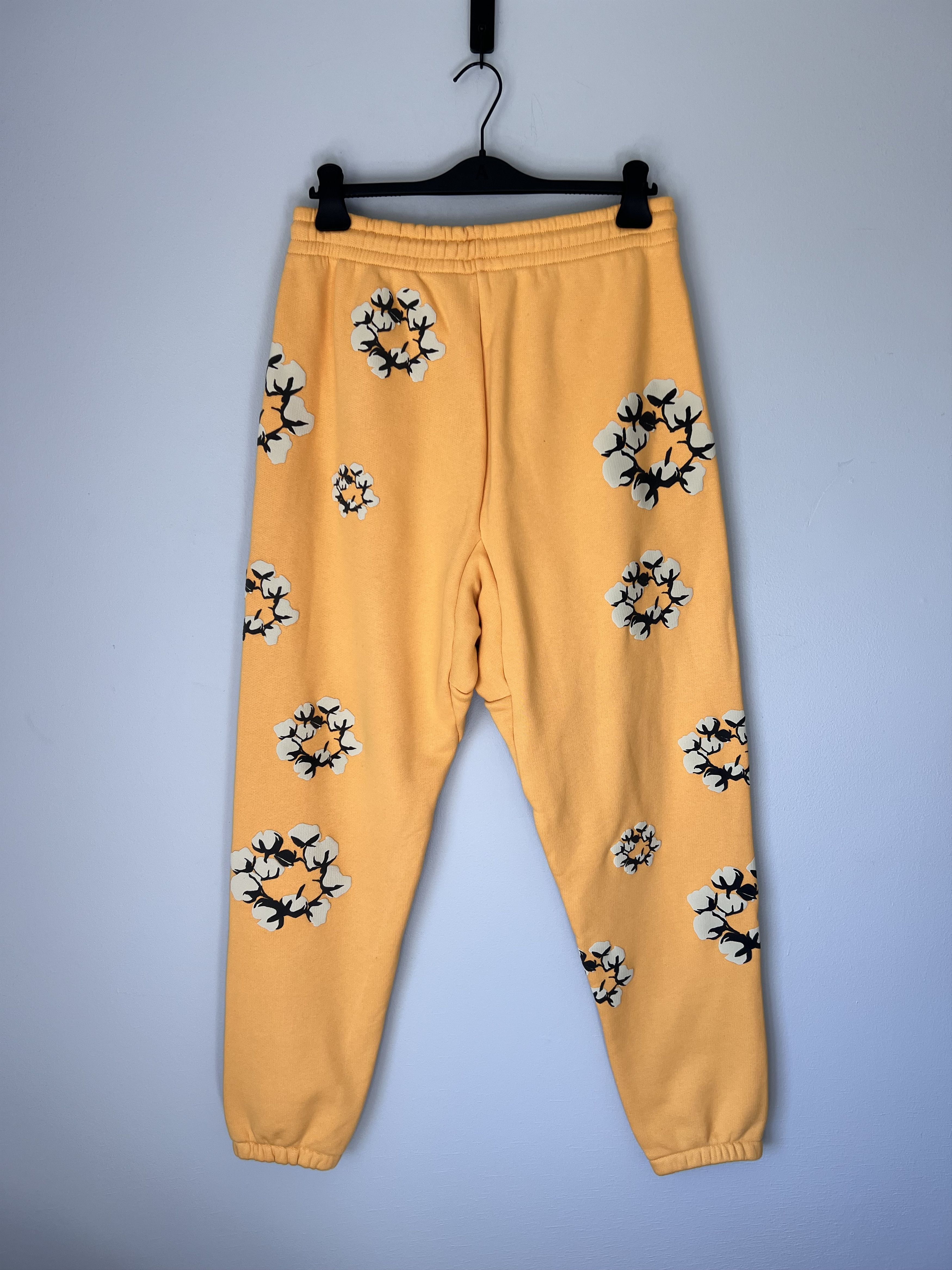 Cactus Plant Flea Market × DENIM TEARS CPFM Denim Tears Cotton Wreath Sweatsuit in Yellow Size US L / EU 52-54 / 3 - 11 Thumbnail