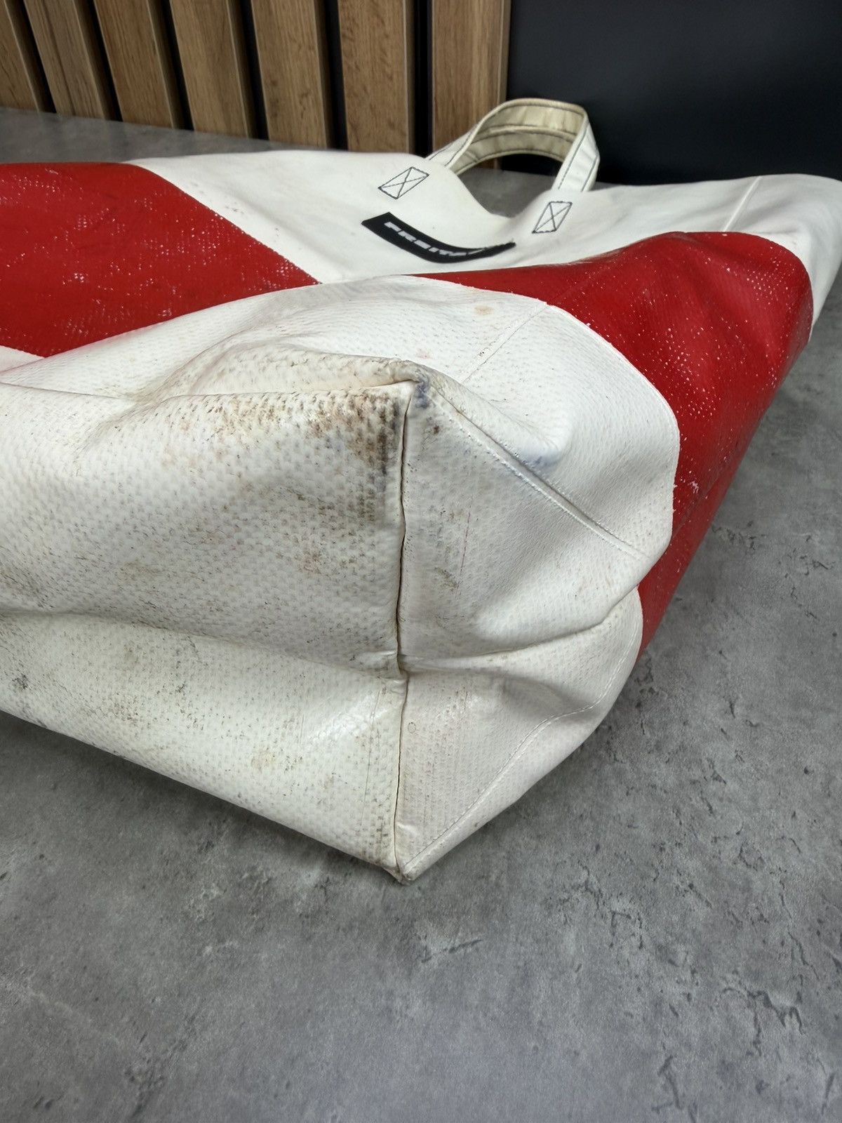 Freitag FREITAG Recycled Shopper White Red Bag Unisex Size ONE SIZE - 12 Thumbnail