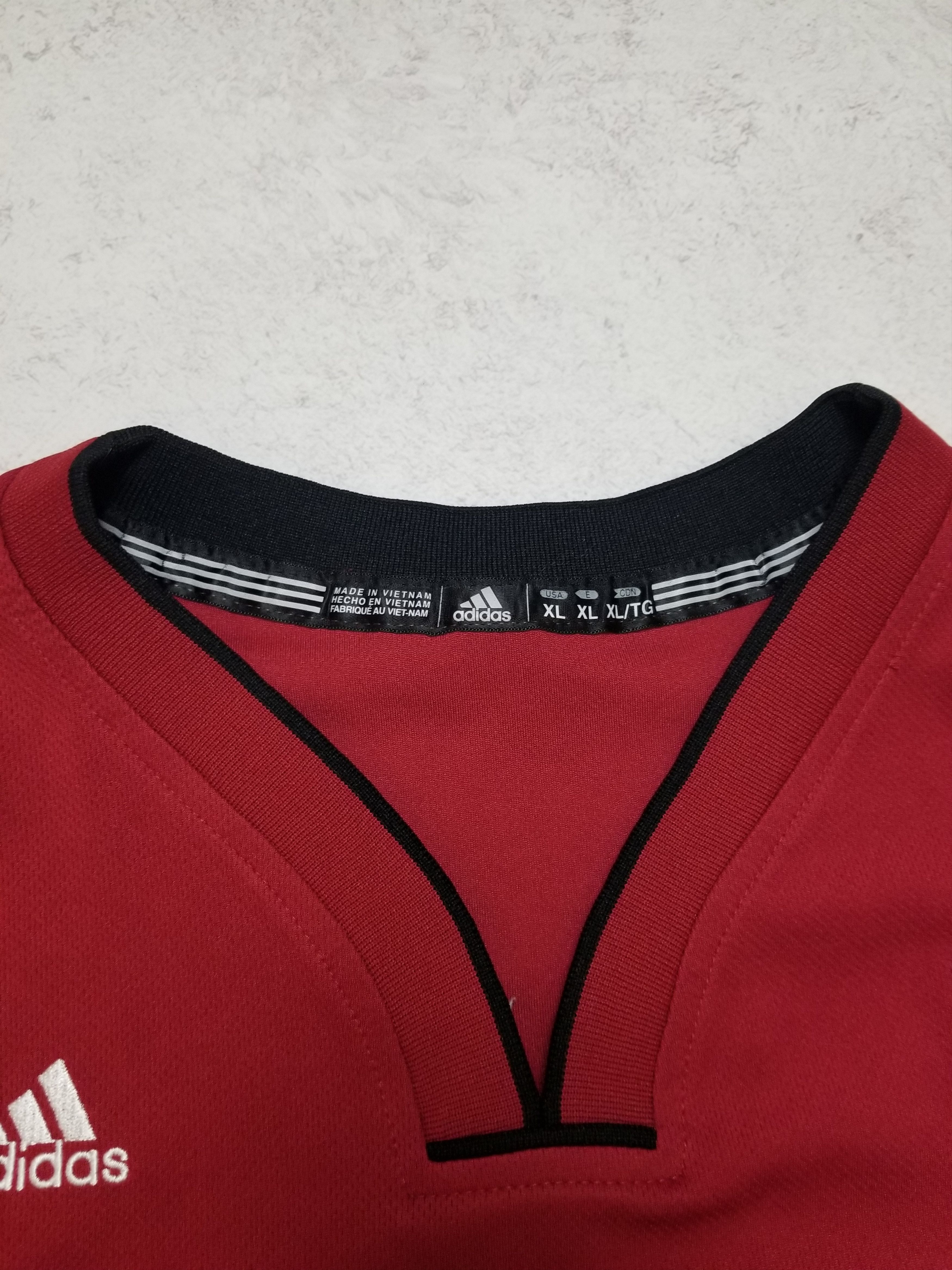 Adidas LeBron James #6 Miami Heat Adidas Jersey Swingman Size US XL / EU 56 / 4 - 11 Thumbnail