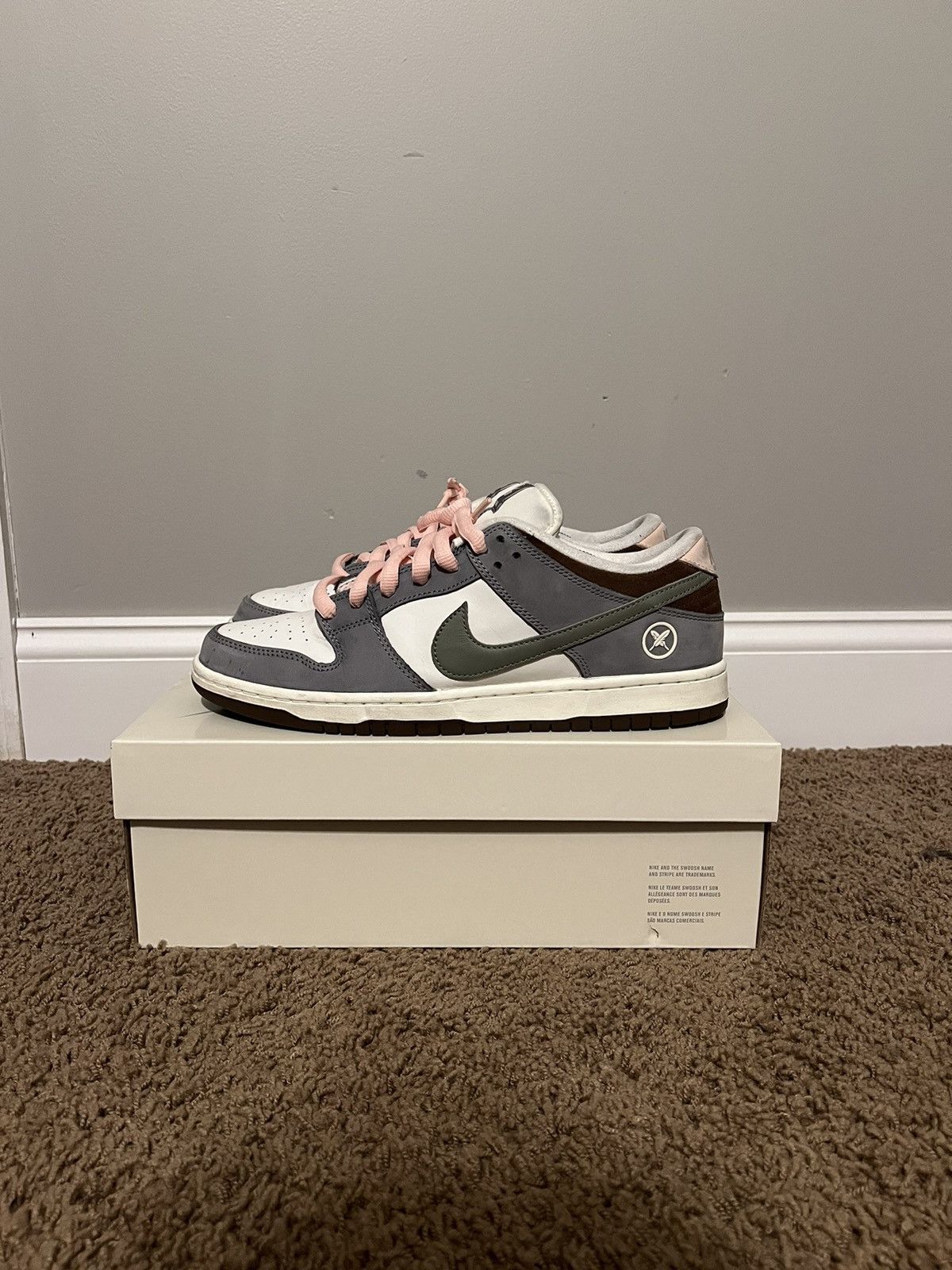image of Nike Sb Dunk Low Yuto Horigome Size 10.5 Shoes in Grey, Men's