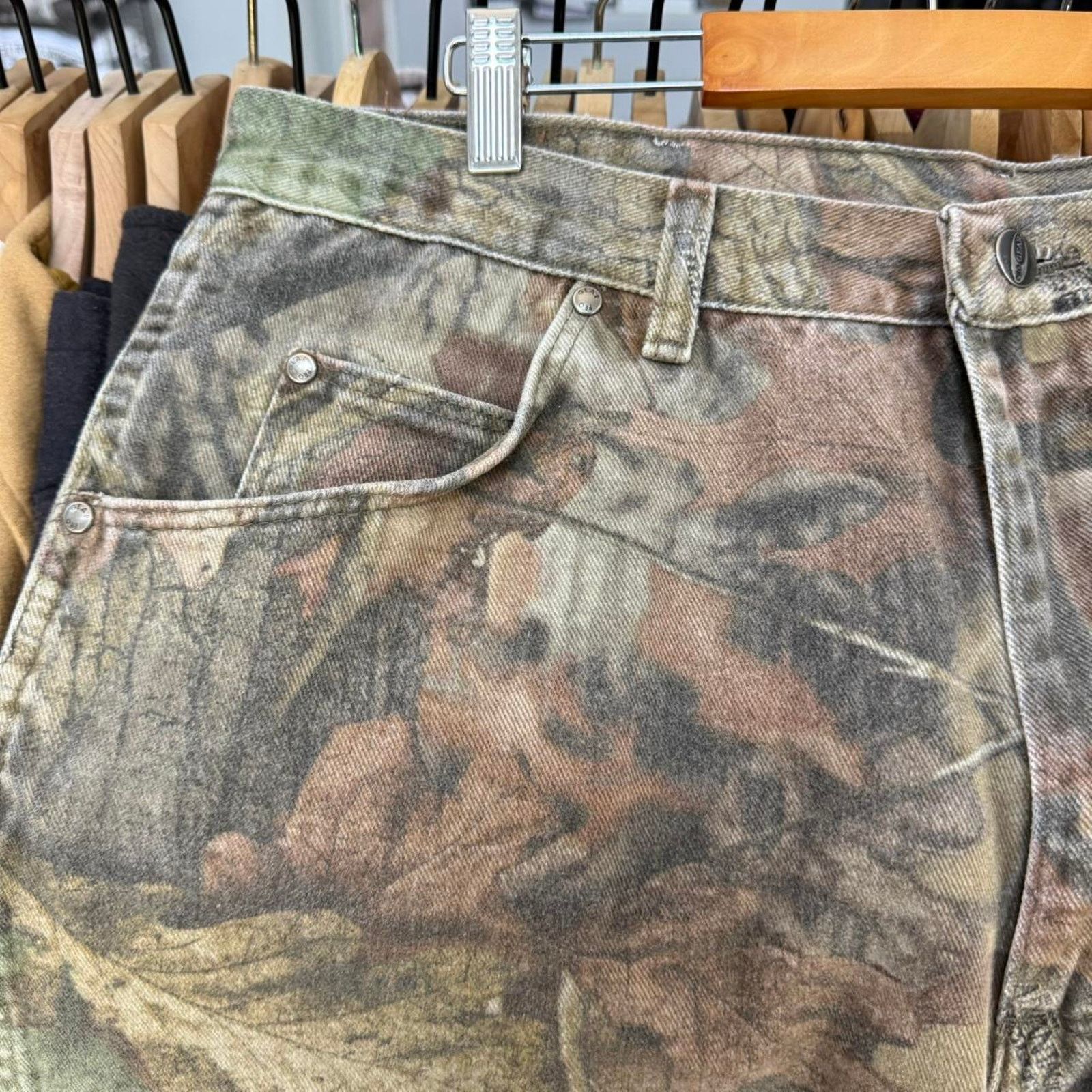 Wrangler Vintage 90s Wrangler Pro Gear Camo Pants Size US 35 - 7 Thumbnail