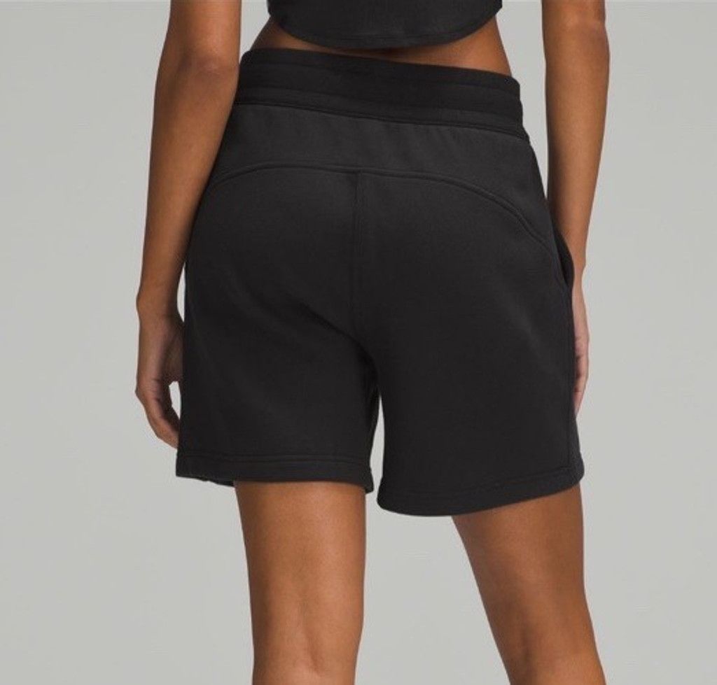 Lululemon LULULEMON SCUBA HIGH RISE SHORT 5” BLACK COLOR SIZE 2 NWT Size 26" / US 2 / IT 38 - 7 Thumbnail