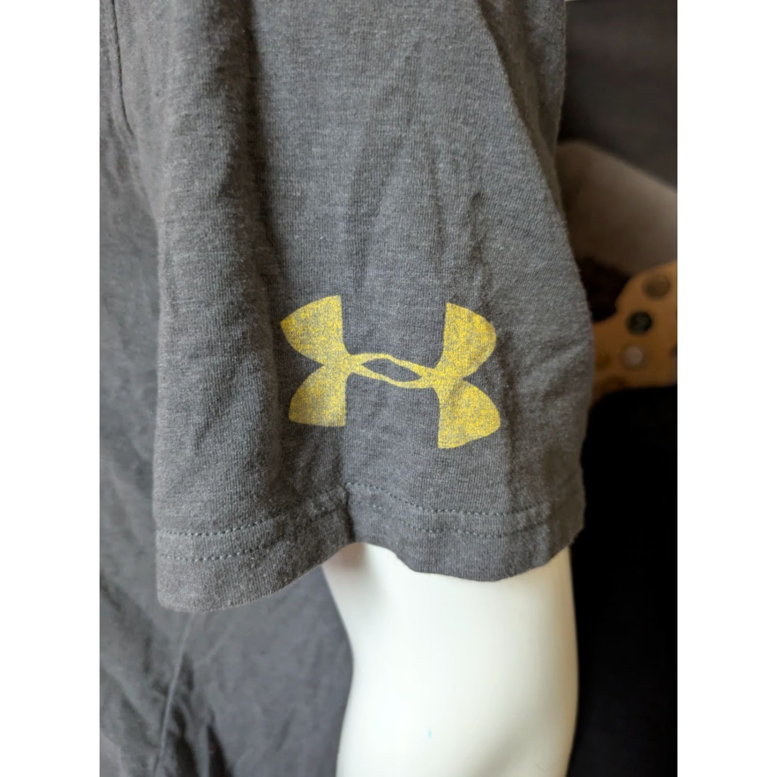 Under Armour Under Armour DC Comics The Flash Crimson Comet T Shirt XL Men Graphic Tee Short Sleeve Crew Neck Gray Cotton Blend Vintage? Size US XL / EU 56 / 4 - 4 Thumbnail