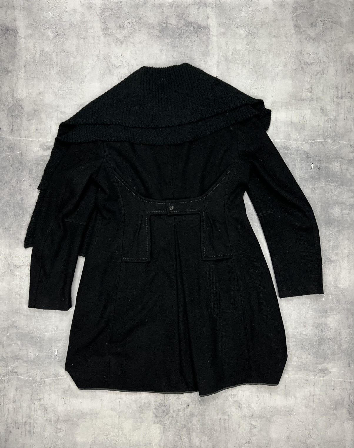 Marithe + Francois Girbaud Marithe Francois Girbaud womens wool coat scarf neck size L Size L / US 10 / IT 46 - 7 Thumbnail