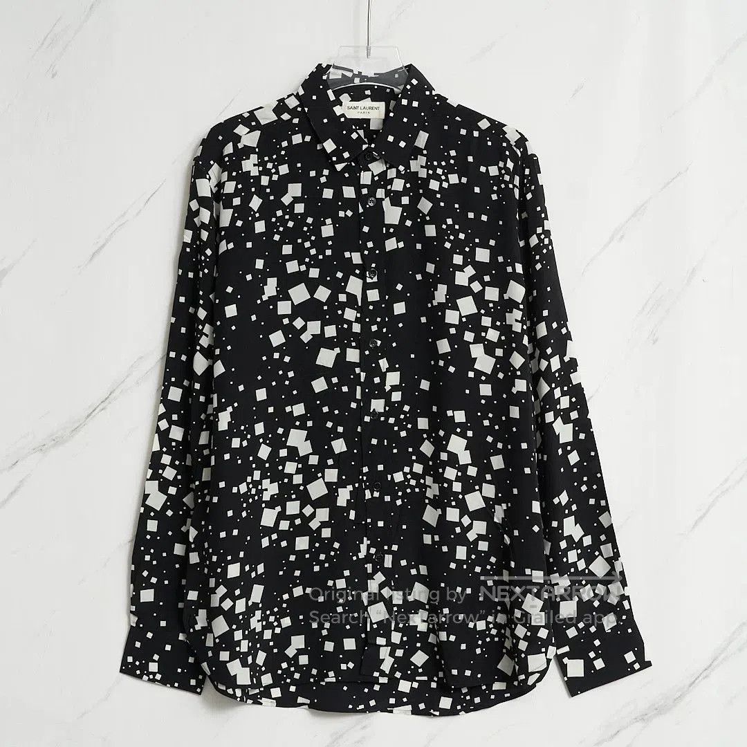 Saint Laurent Paris Saint Laurent Men's Square-Pattern Silk Shirt. Size US M / EU 48-50 / 2 - 1 Thumbnail