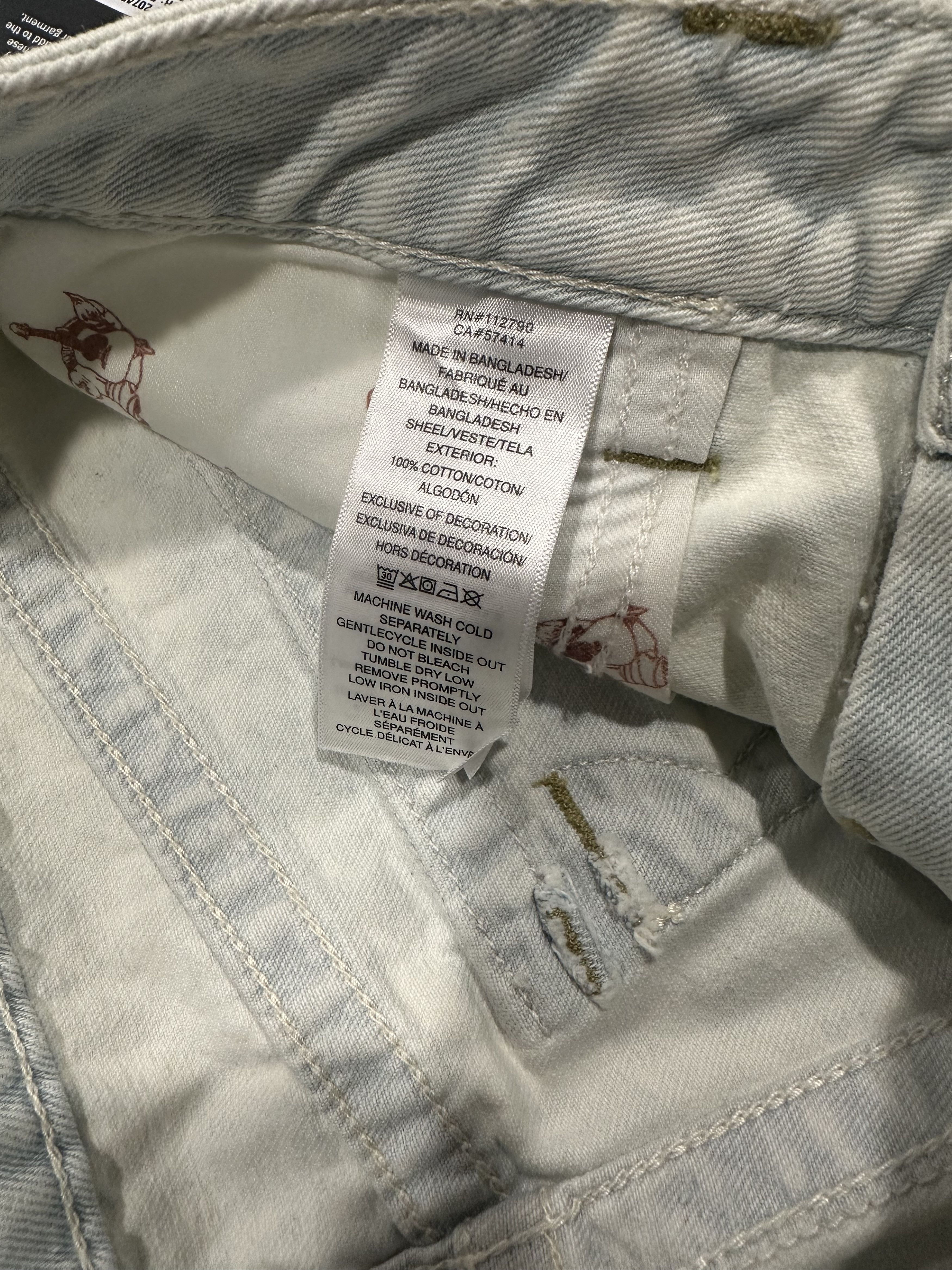 True Religion Gal W Destroy Mid Rise Booty Short Size 25" / US 0 / IT 36 - 6 Thumbnail