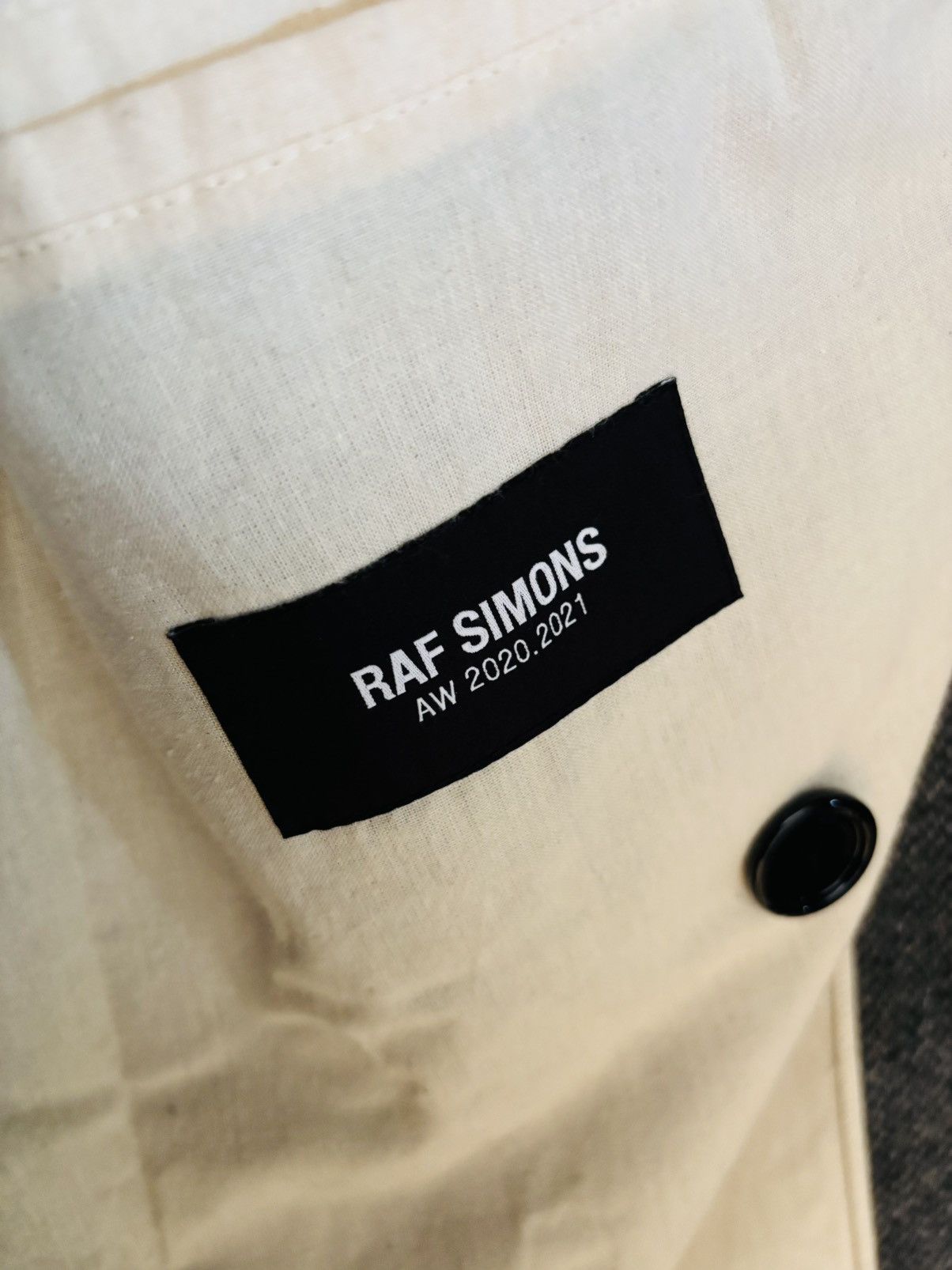 Raf Simons Raf Simons AW20/21 Runway Big Coat Size US L / EU 52-54 / 3 - 3 Thumbnail