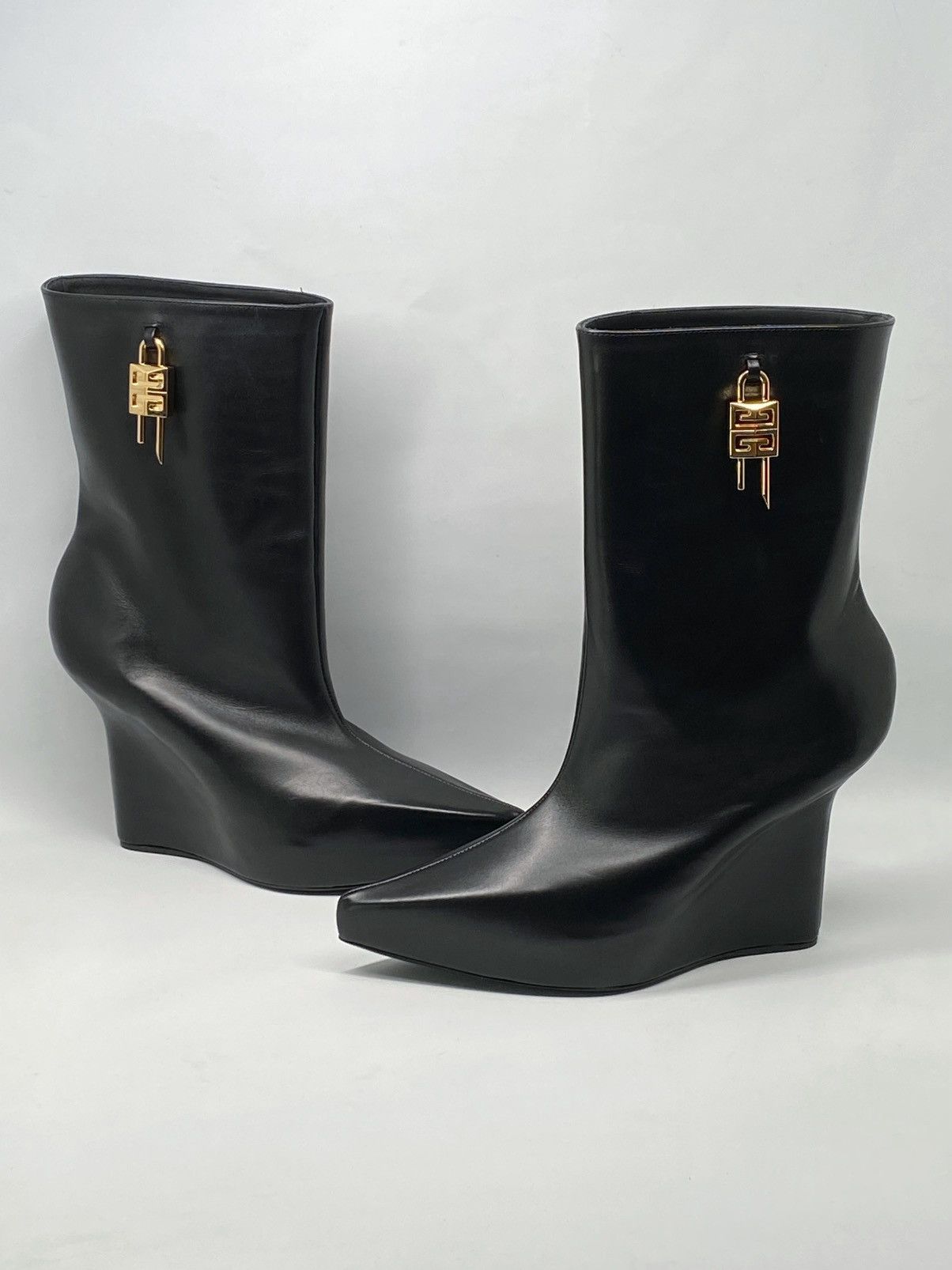 Givenchy Givenchy G-Lock Ankle Boots in Leather size 38 Size US 8 / IT 38 - 4 Thumbnail
