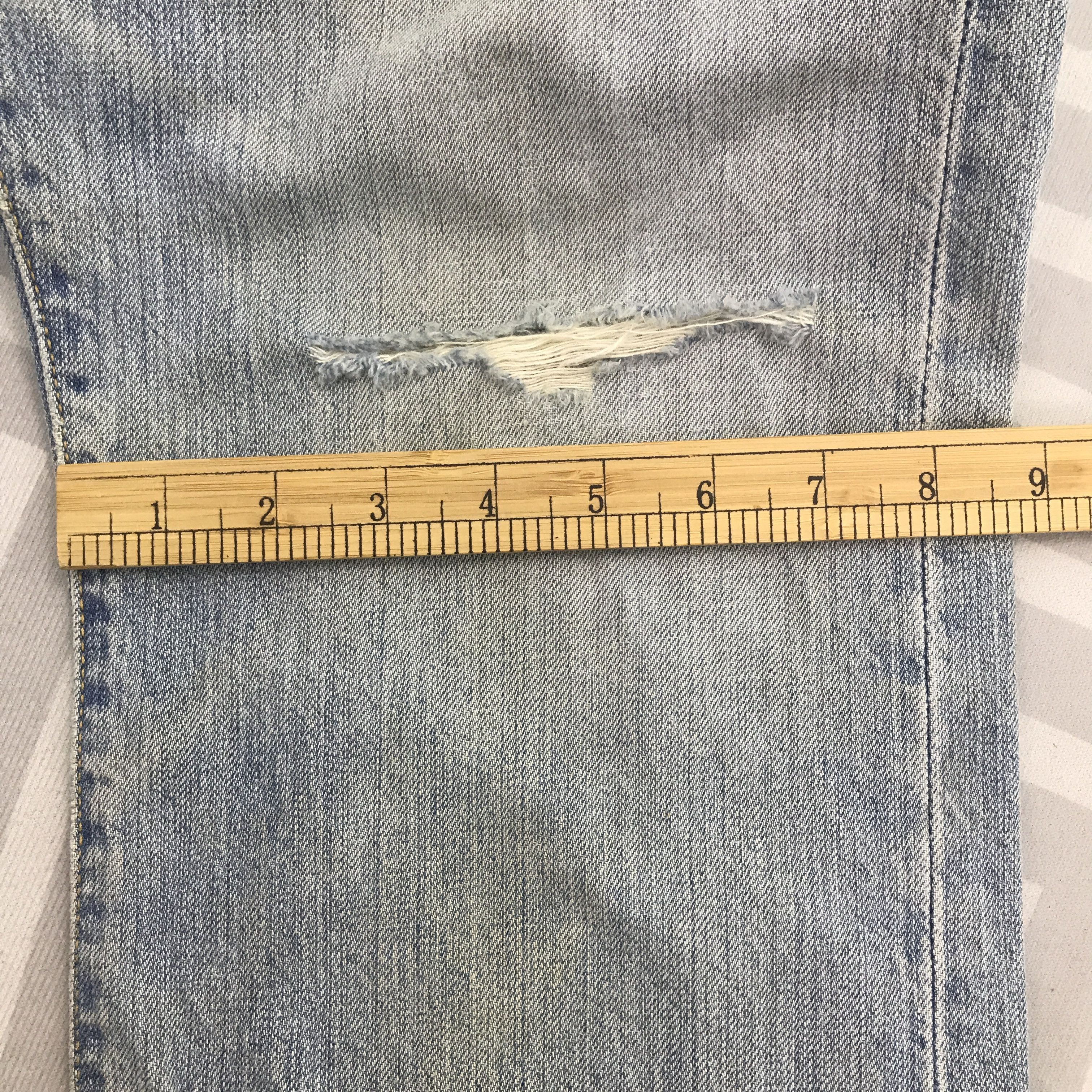 Levi's × Vintage Vintage Levi's 501 Distressed Denim jeans pants Size US 30 / EU 46 - 10 Thumbnail